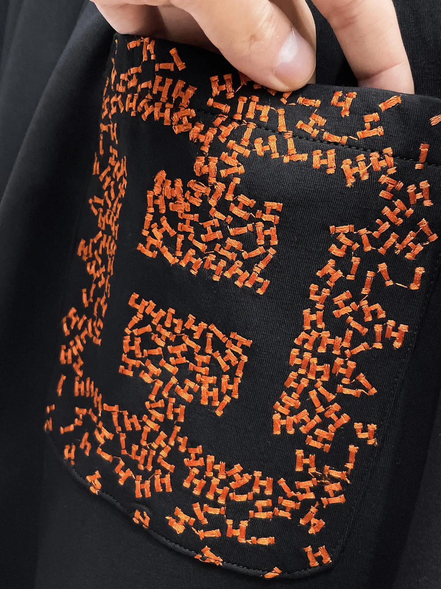 Logo-Embroidered Drawstring Sweatpants D29014569 — view 11
