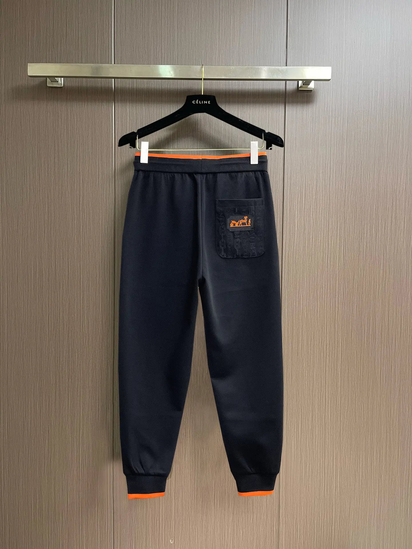Logo-Patch Contrast-Trim Sweatpants D29014598 — view 2