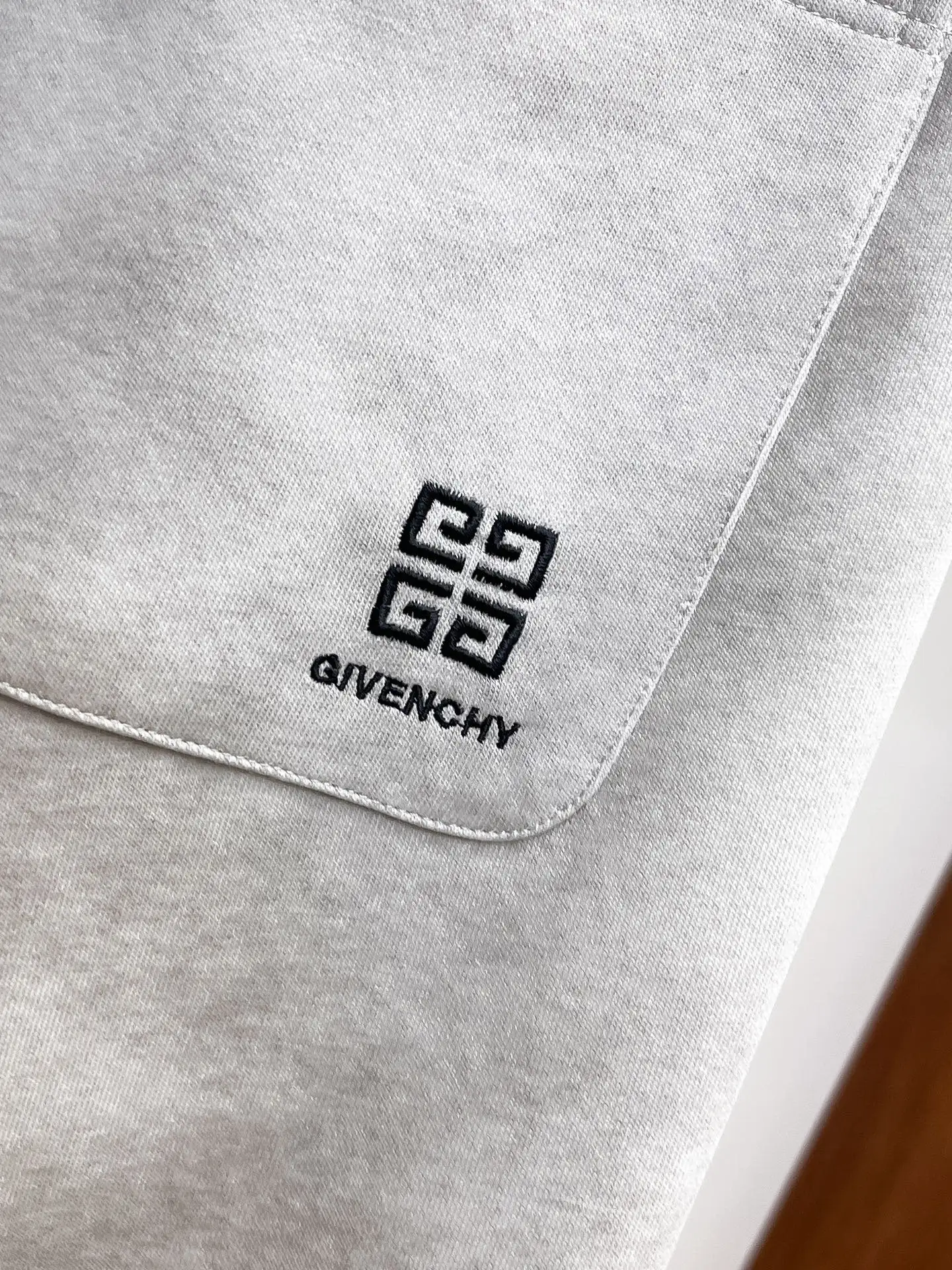 Givenchy Logo Print Drawstring Sweatpants D29014637 — view 10