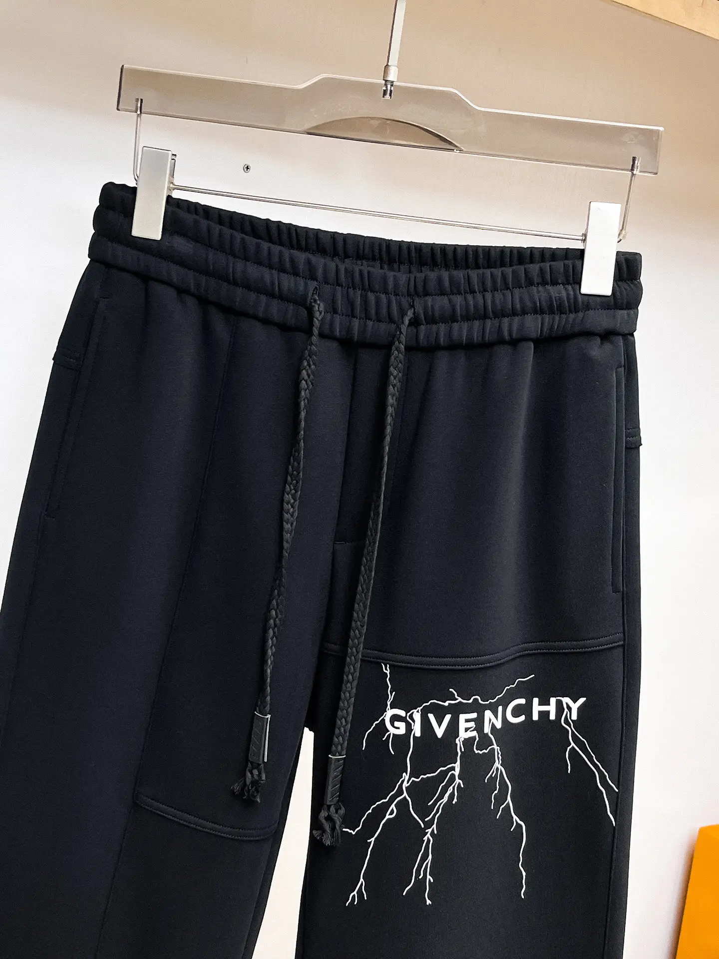 Givenchy Logo Graphic Sweatpants D29014638 — view 3