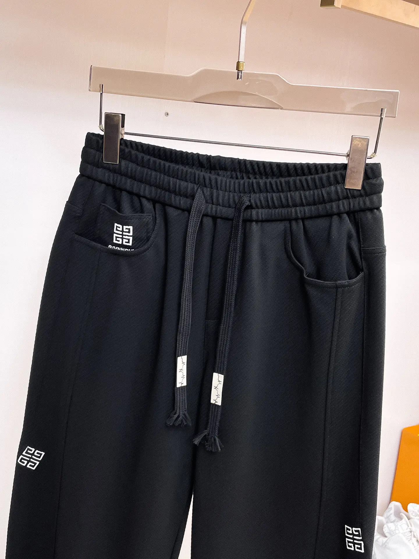 Logo-Embroidered Drawstring Sweatpants D29014528 — view 3
