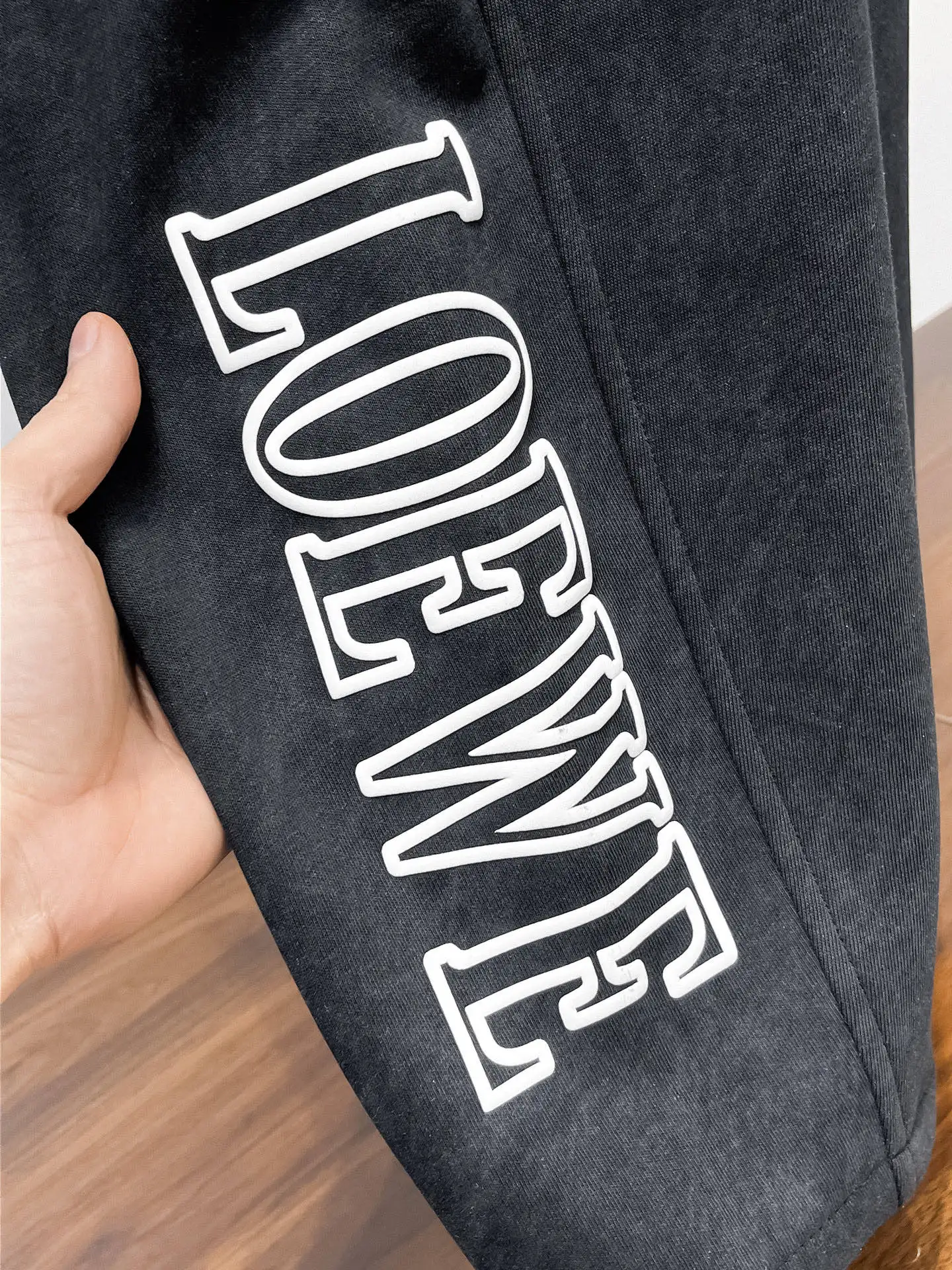 Logo-Print Contrast Waistband Sweatpants D29014603 — view 4