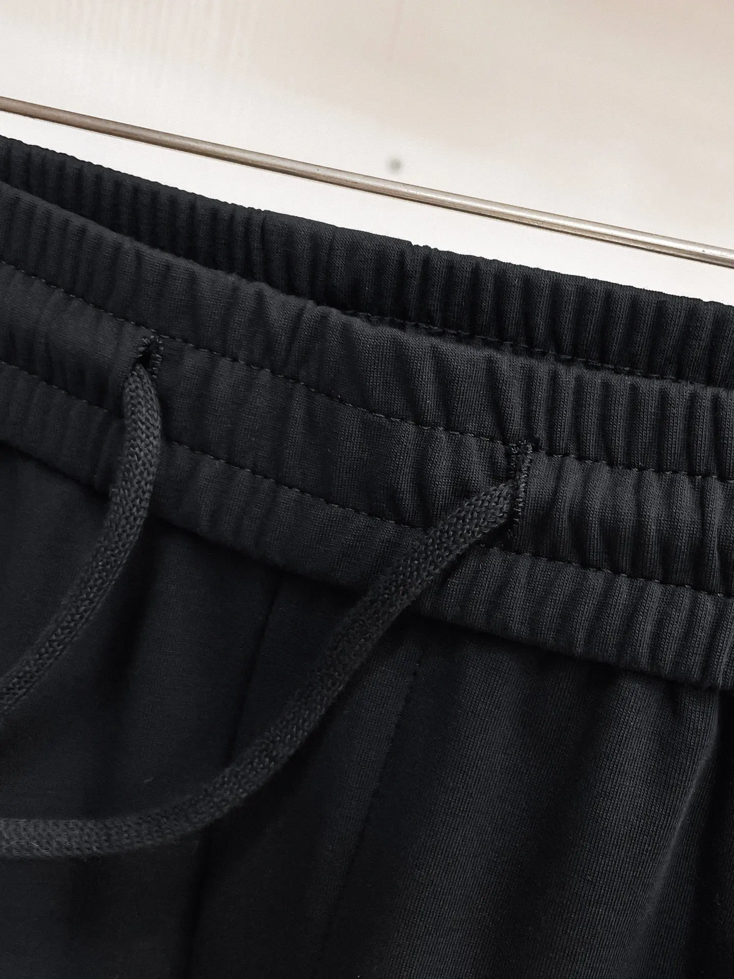 Logo-Print Tapered Sweatpants D29014605 — view 6
