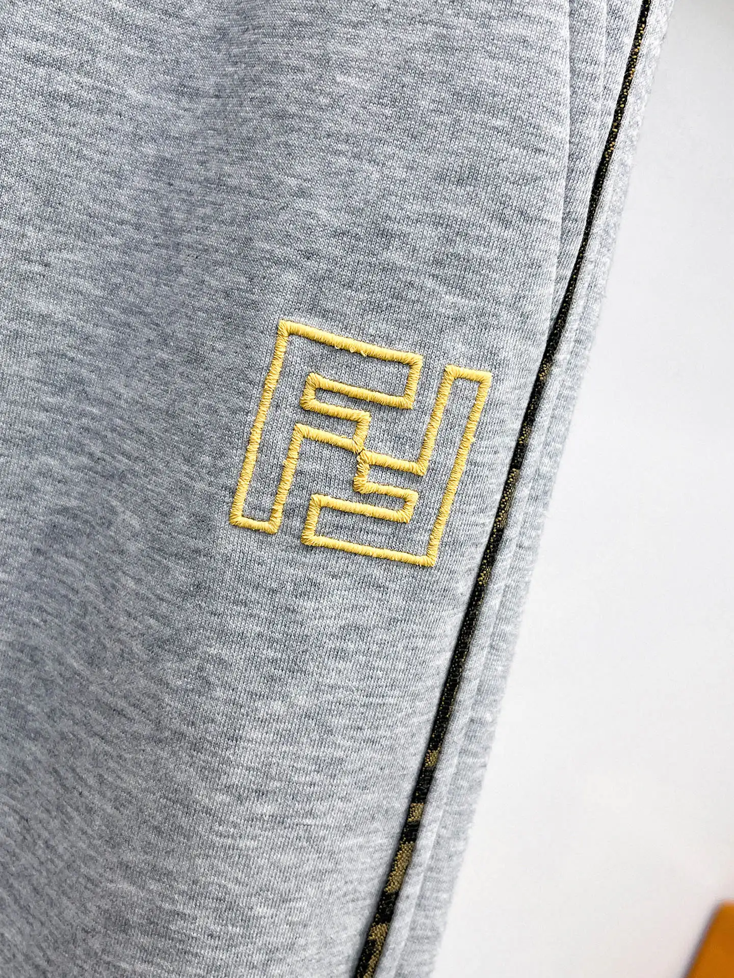 Logo-Embroidered Cotton-Blend Sweatpants D29014622 — view 4