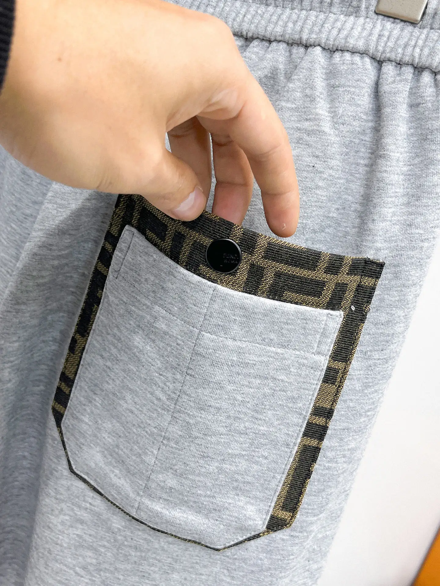 Logo-Embroidered Cotton-Blend Sweatpants D29014622 — view 9