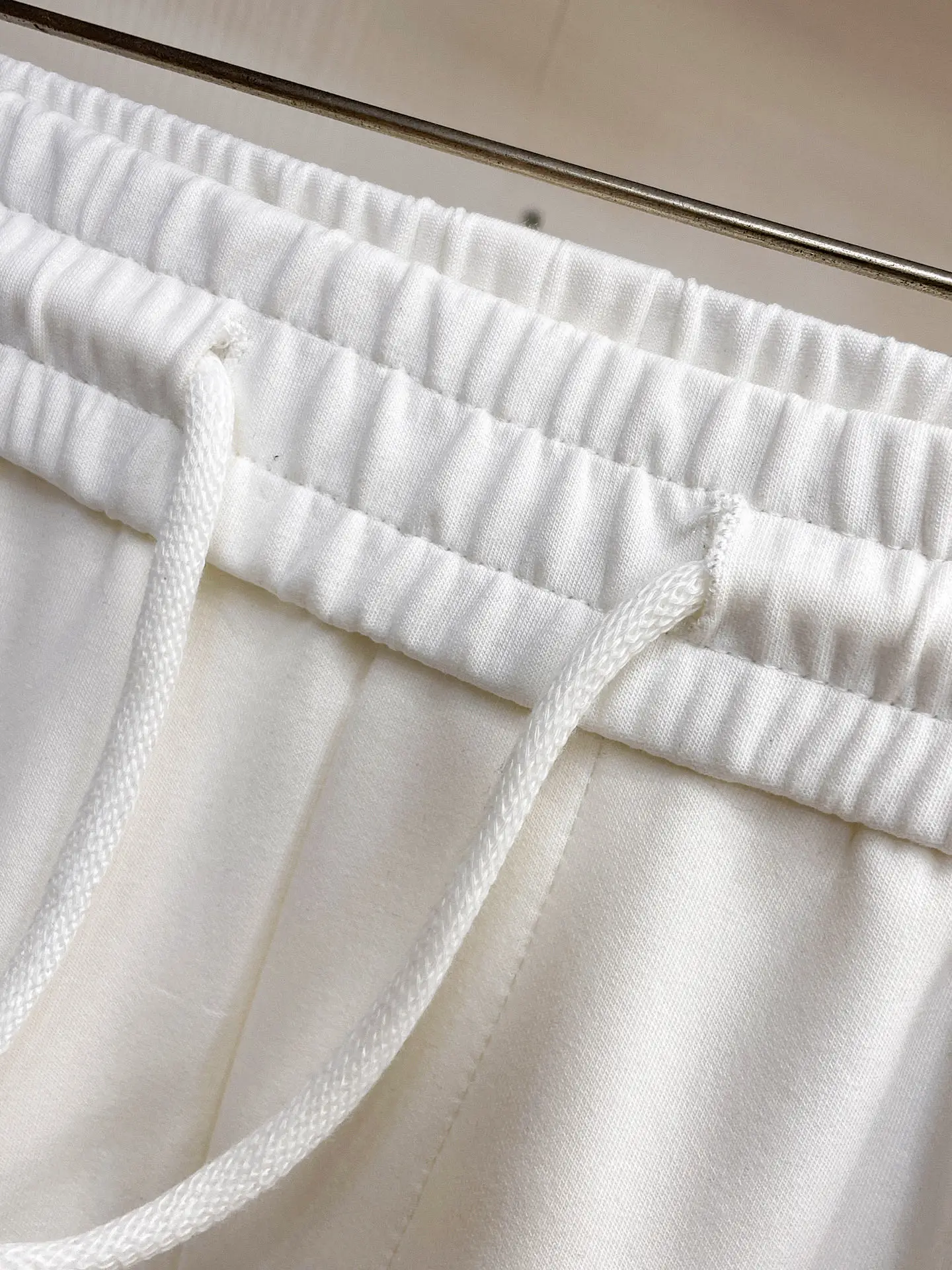 Logo-Print Side-Stripe Sweatpants D29014604 — view 6