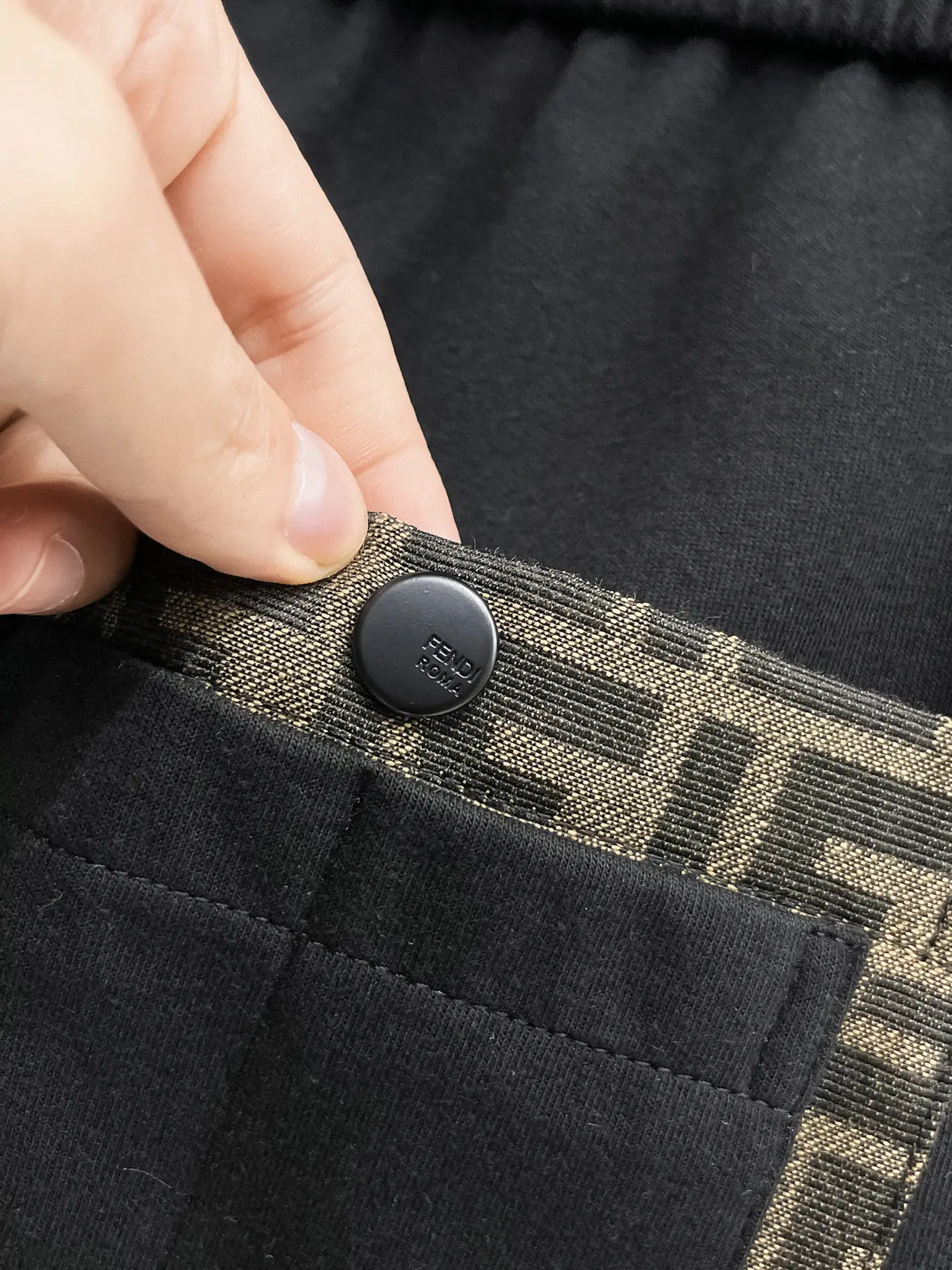 Logo-Embroidered Drawstring Sweatpants D29014623 — view 10