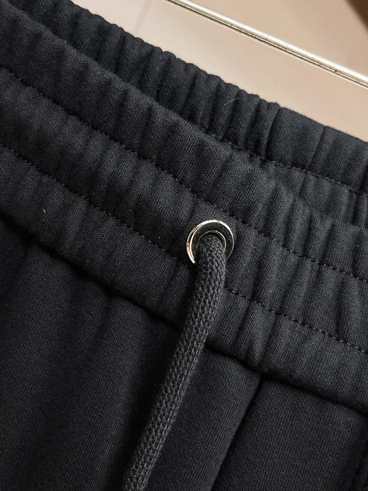 Moncler Logo-Patch Cotton-Blend Sweatpants D29014522 — view 6