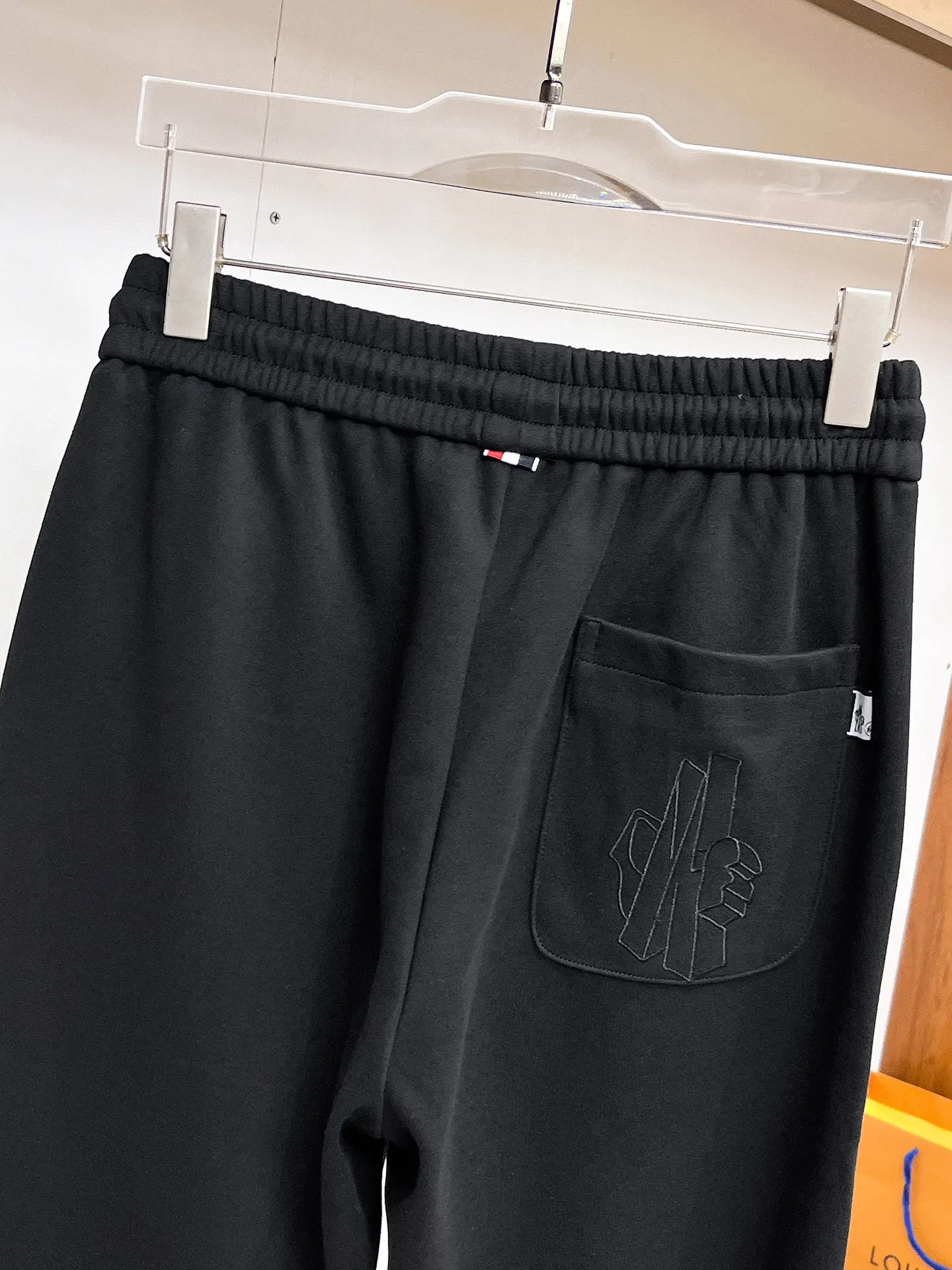 Moncler Logo-Patch Cotton-Blend Sweatpants D29014522 — view 8