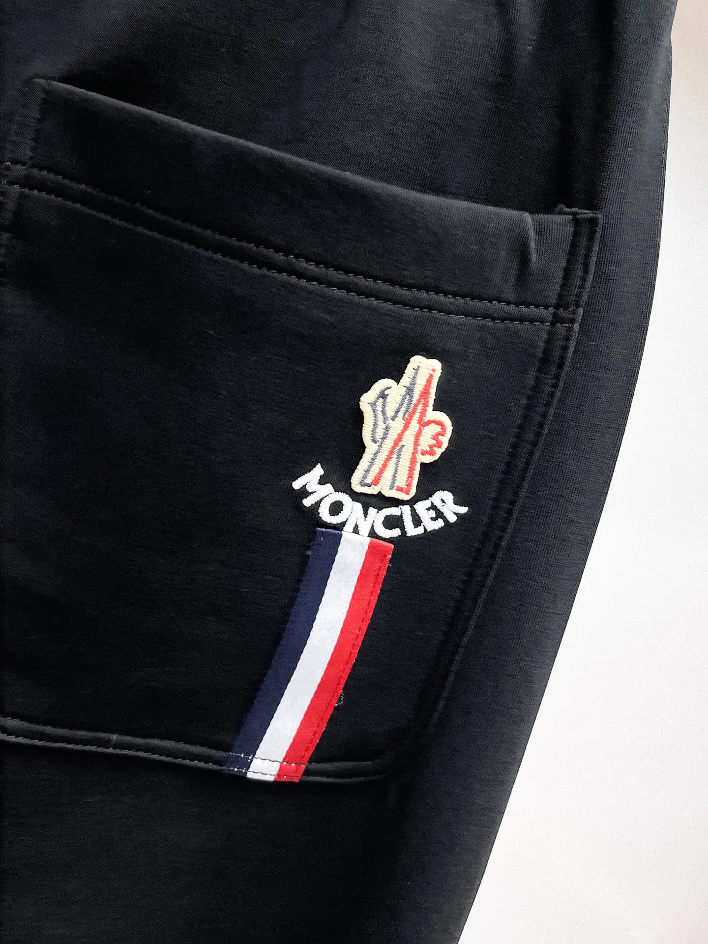 Logo-Print Tapered Cotton-Blend Sweatpants D29014630 — view 11