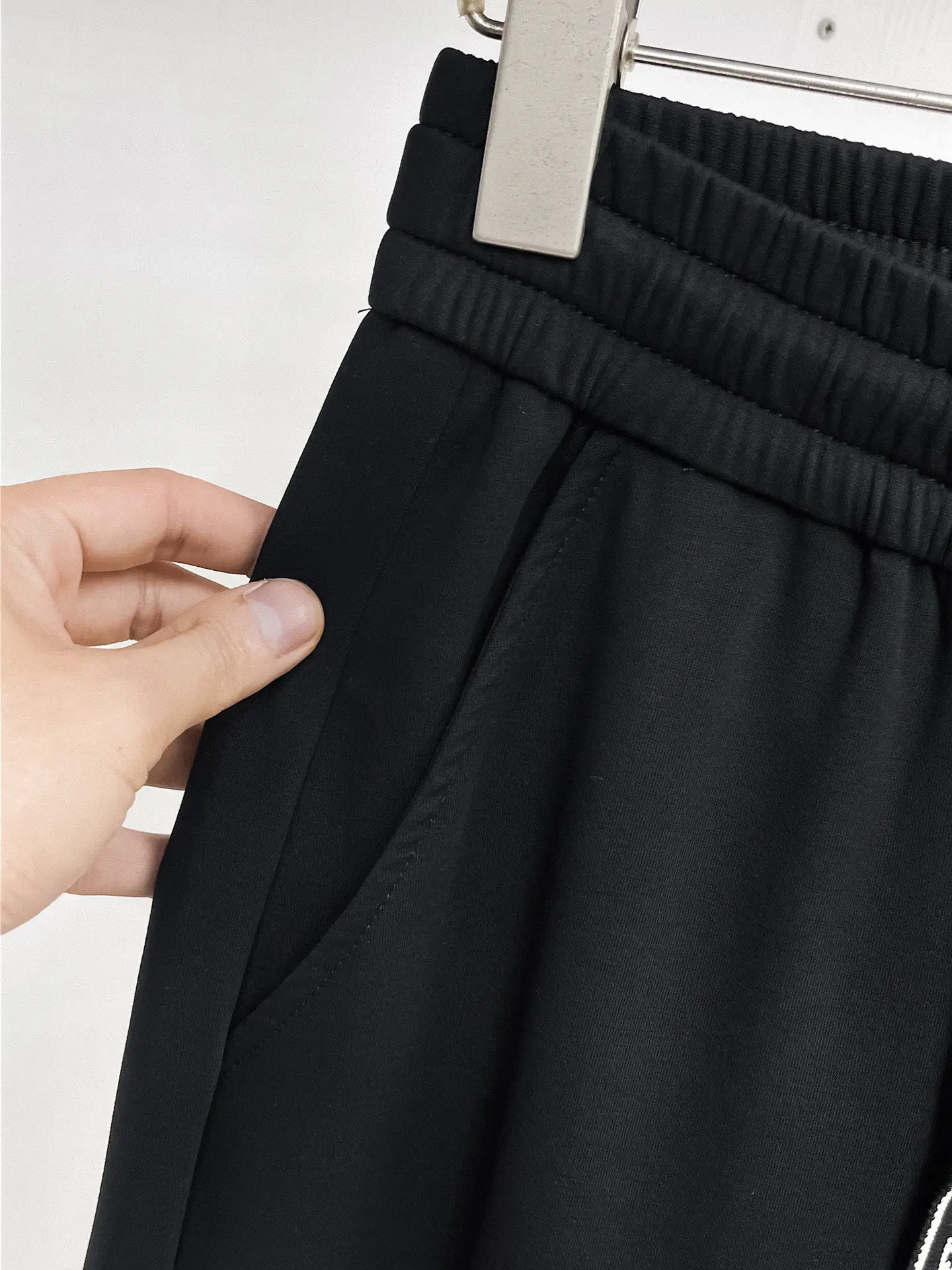 Logo-Detailed Tapered Sweatpants D29014613 — view 6