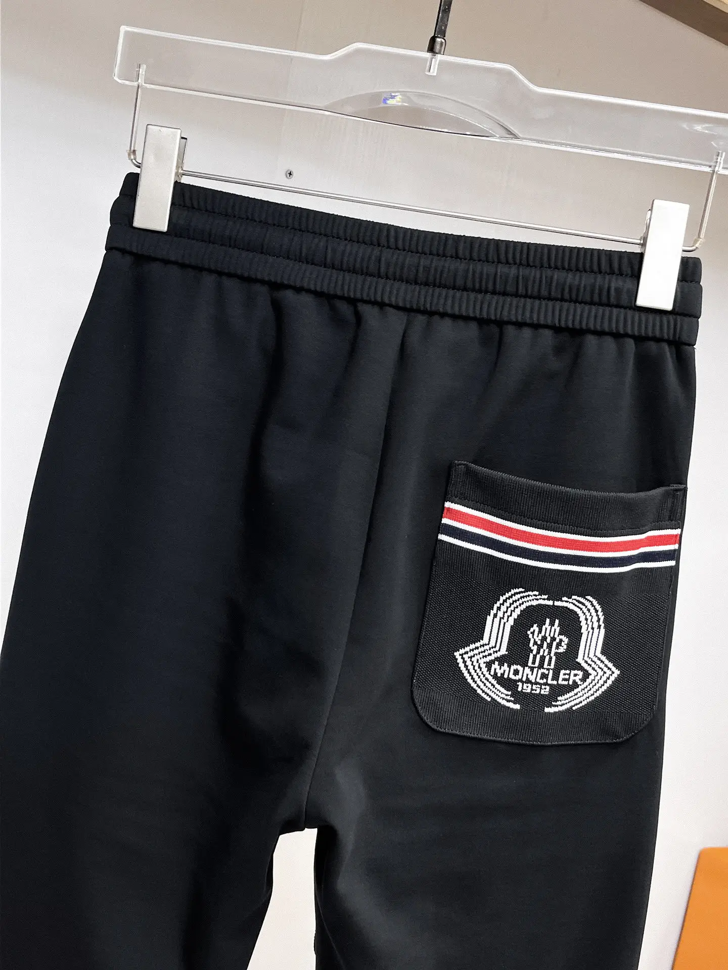 Logo-Detailed Tapered Sweatpants D29014613 — view 10