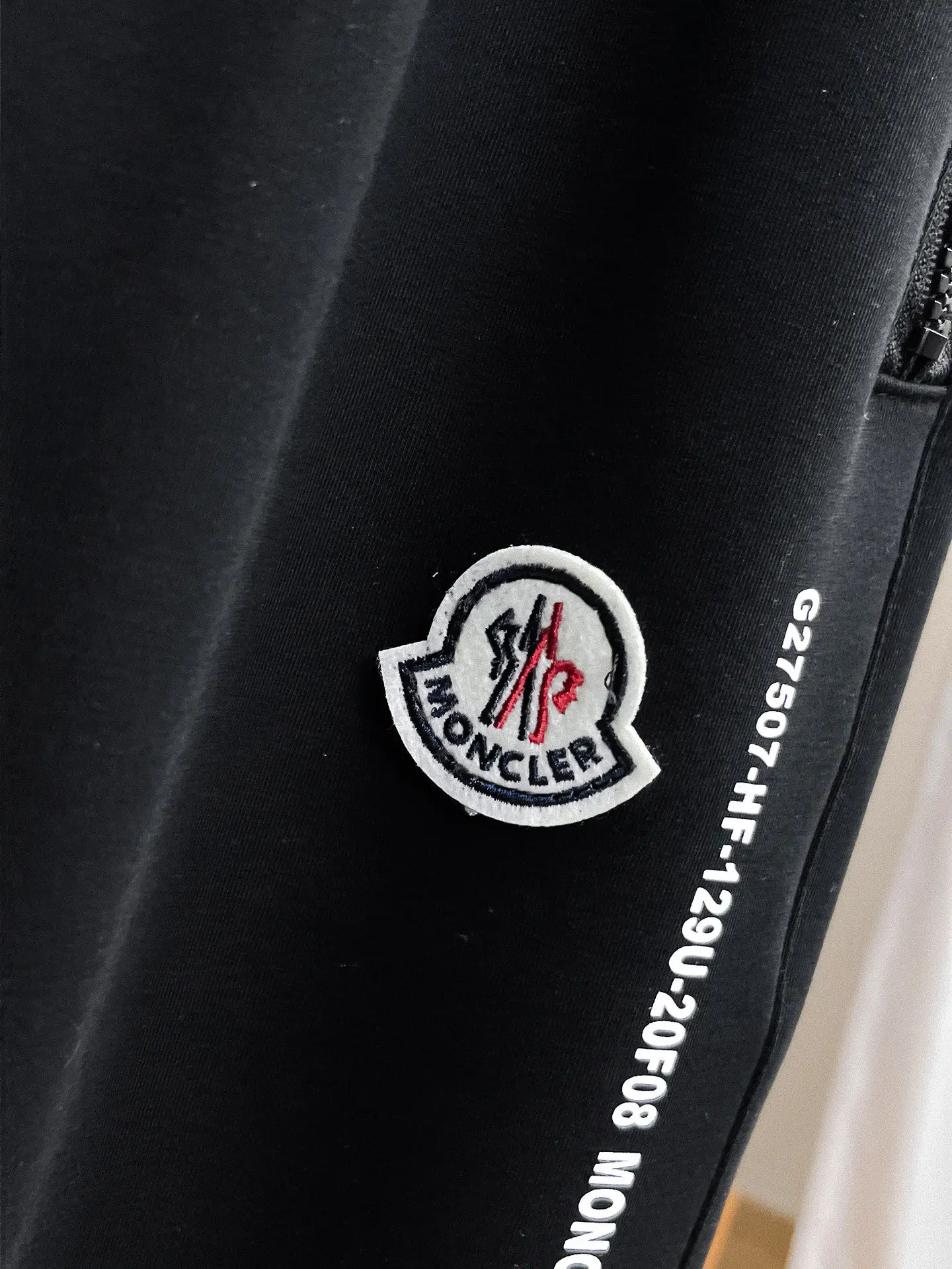 Logo-Appliquéd Tapered Sweatpants D29014627 — view 5