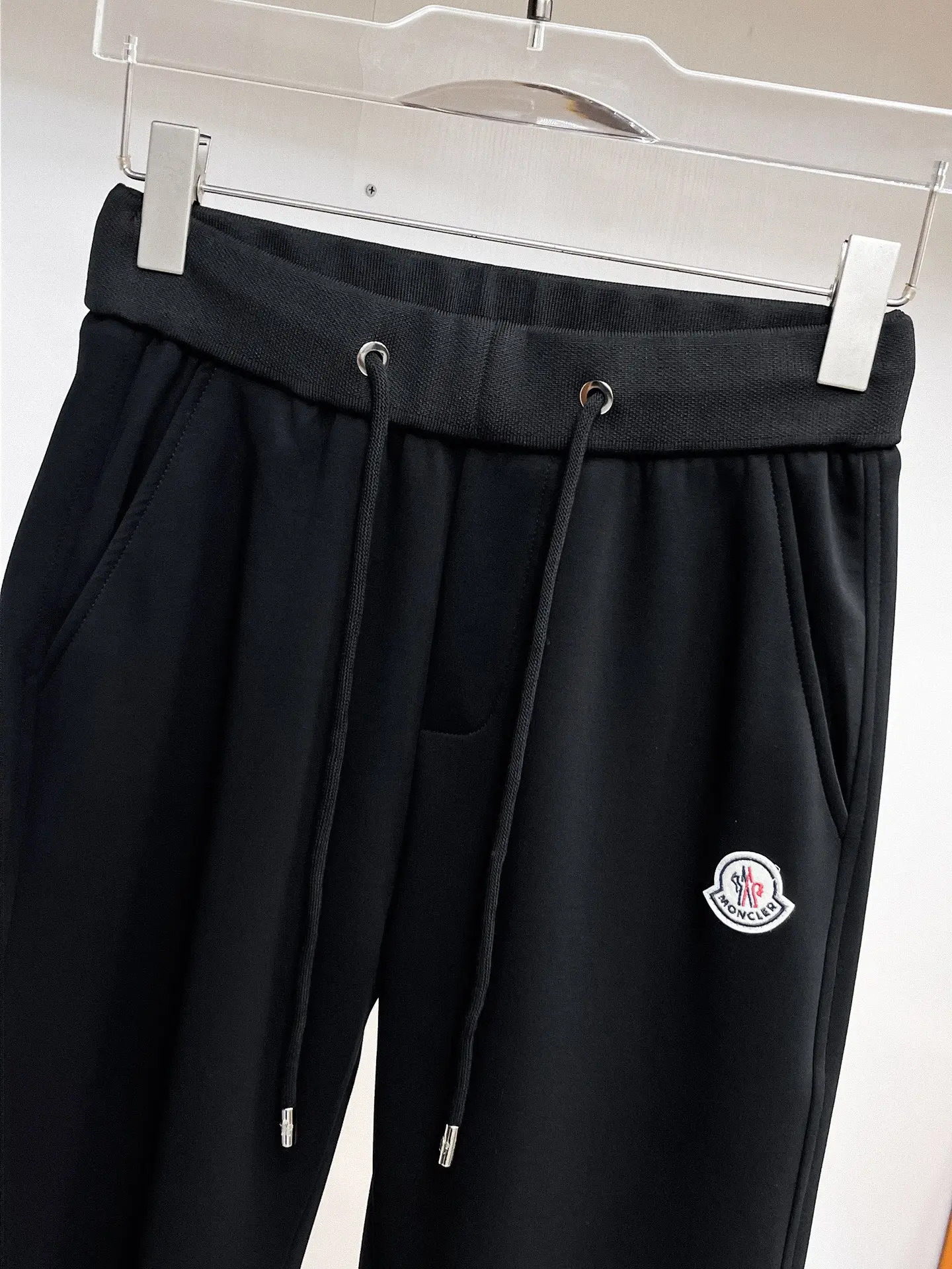 Logo-Patch Tapered Cotton-Blend Sweatpants D29014607 — view 3