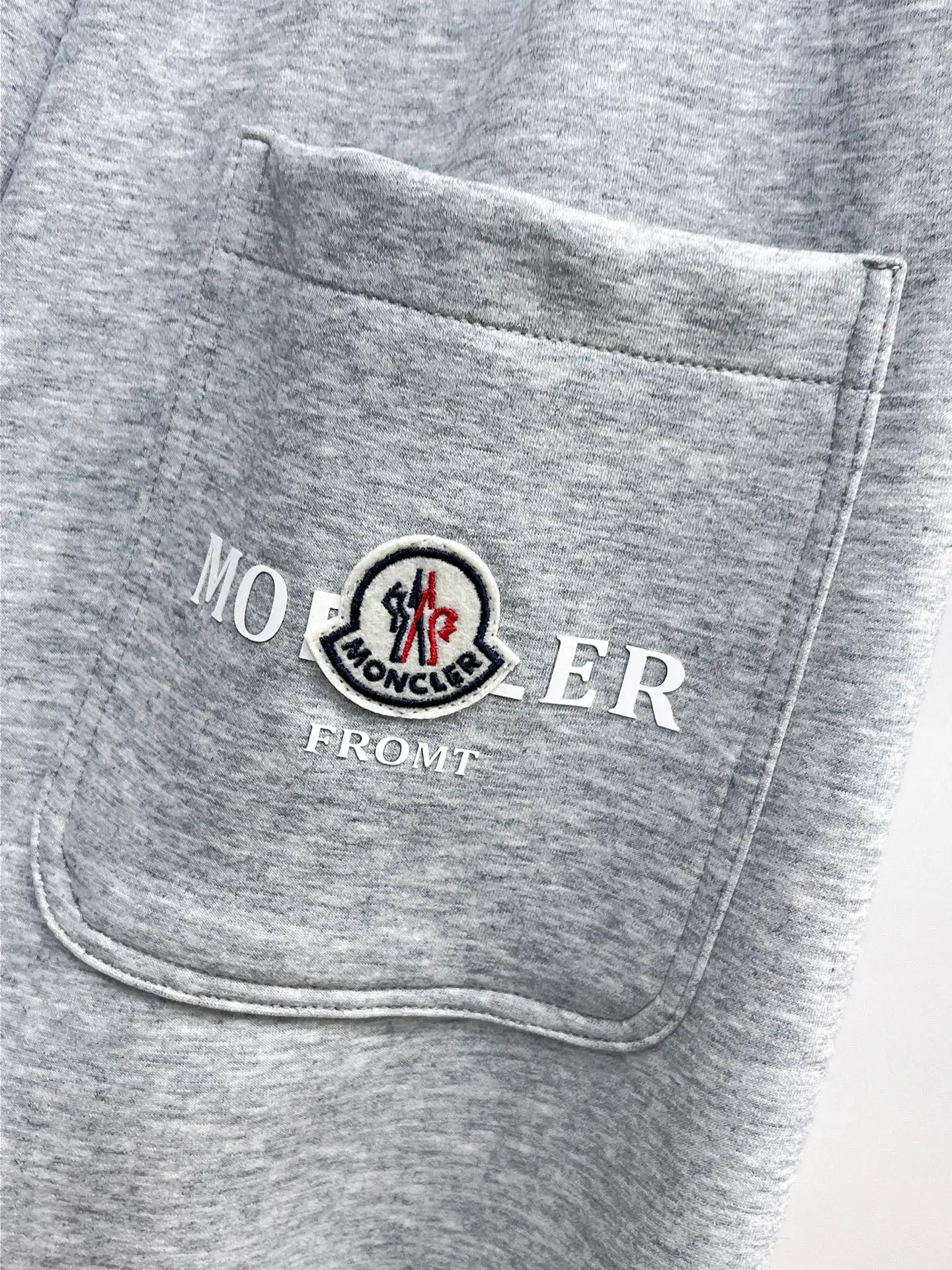 Logo-Patch Cotton-Blend Sweatpants D29014626 — view 10