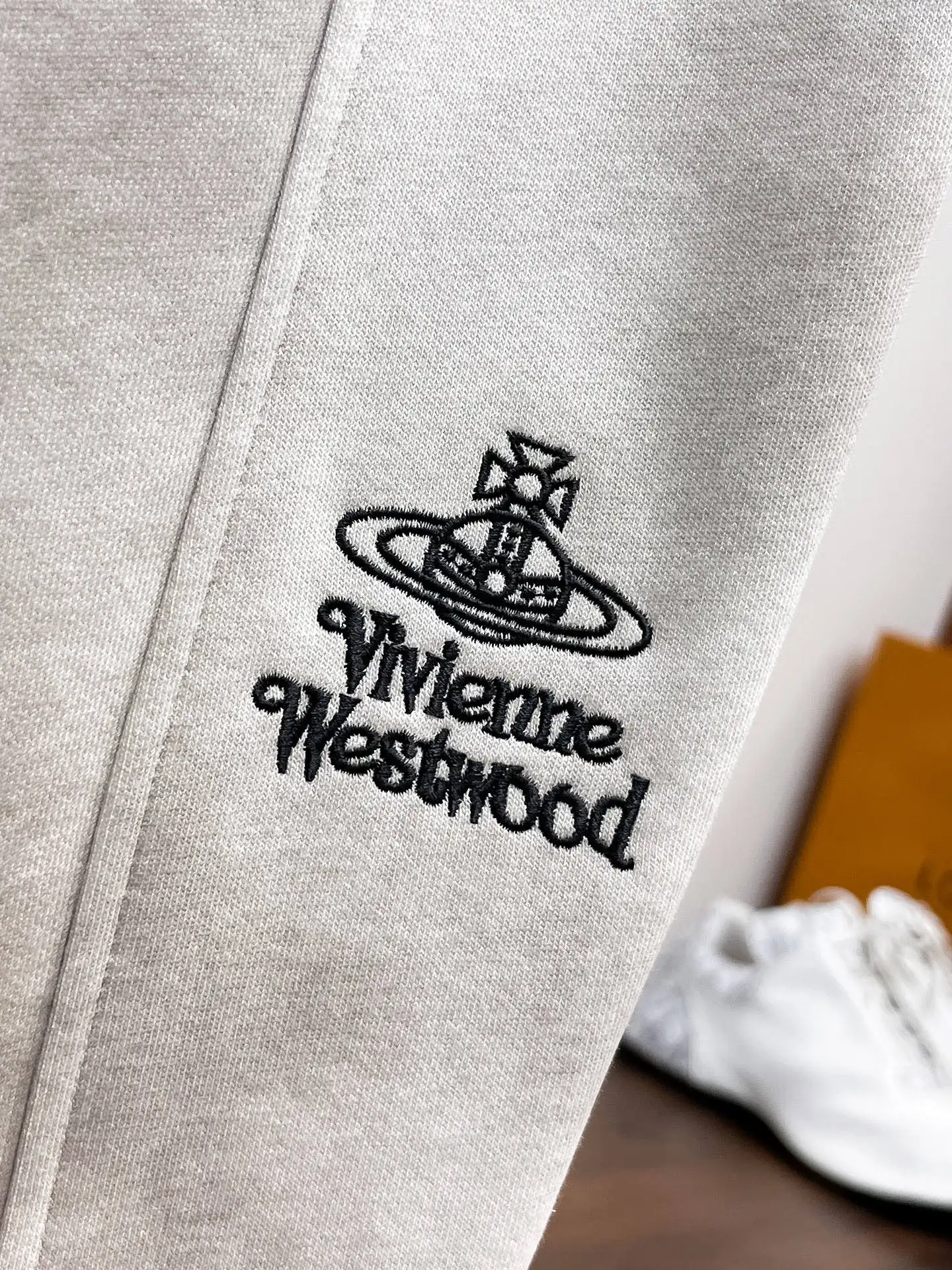 Logo-Embroidered Wide-Leg Sweatpants D29014640 — view 5