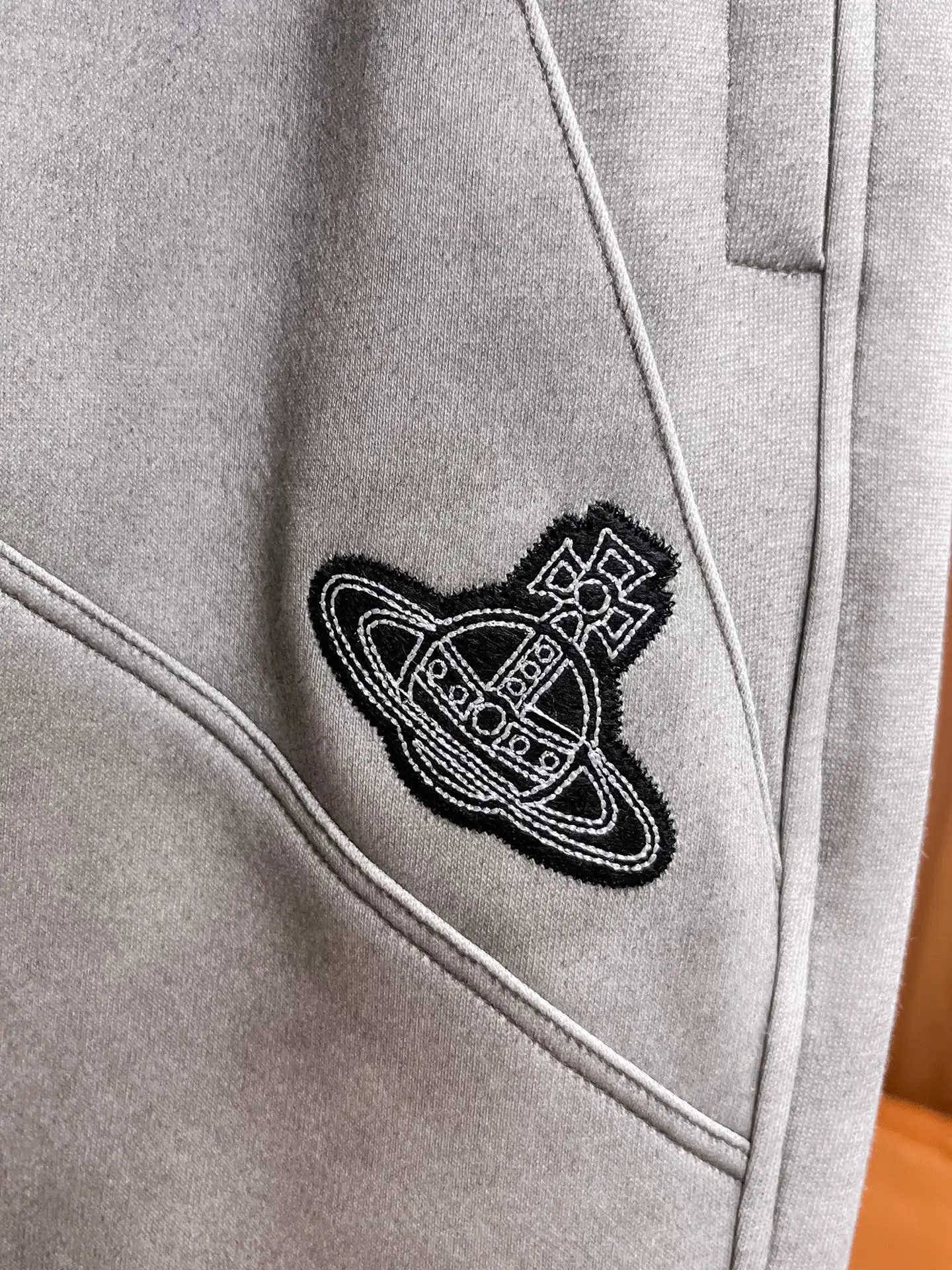 Orb Logo Embroidered Sweatpants D29014503 — view 4