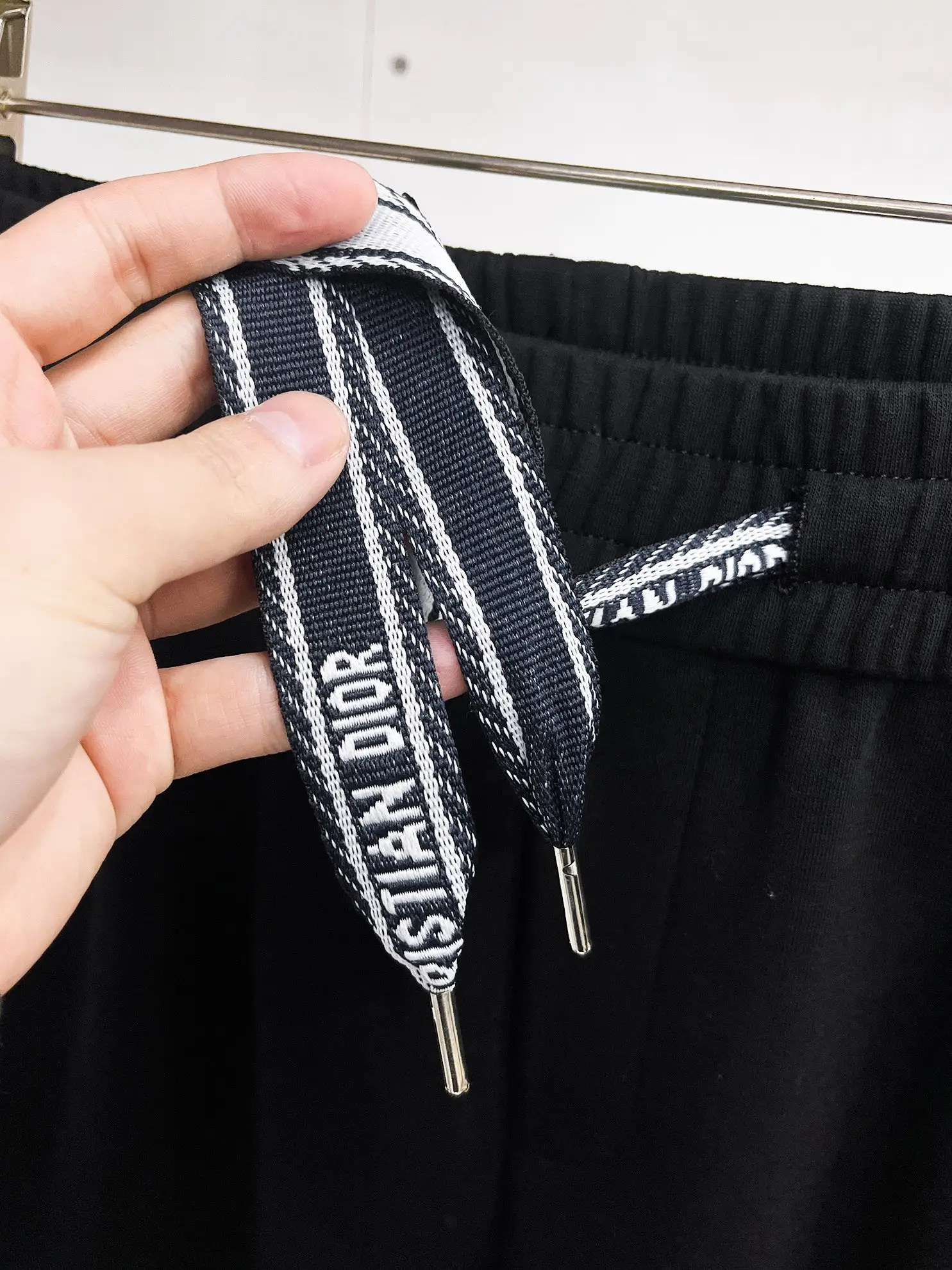 Oblique Logo Side-Stripe Sweatpants D29014506 — view 5