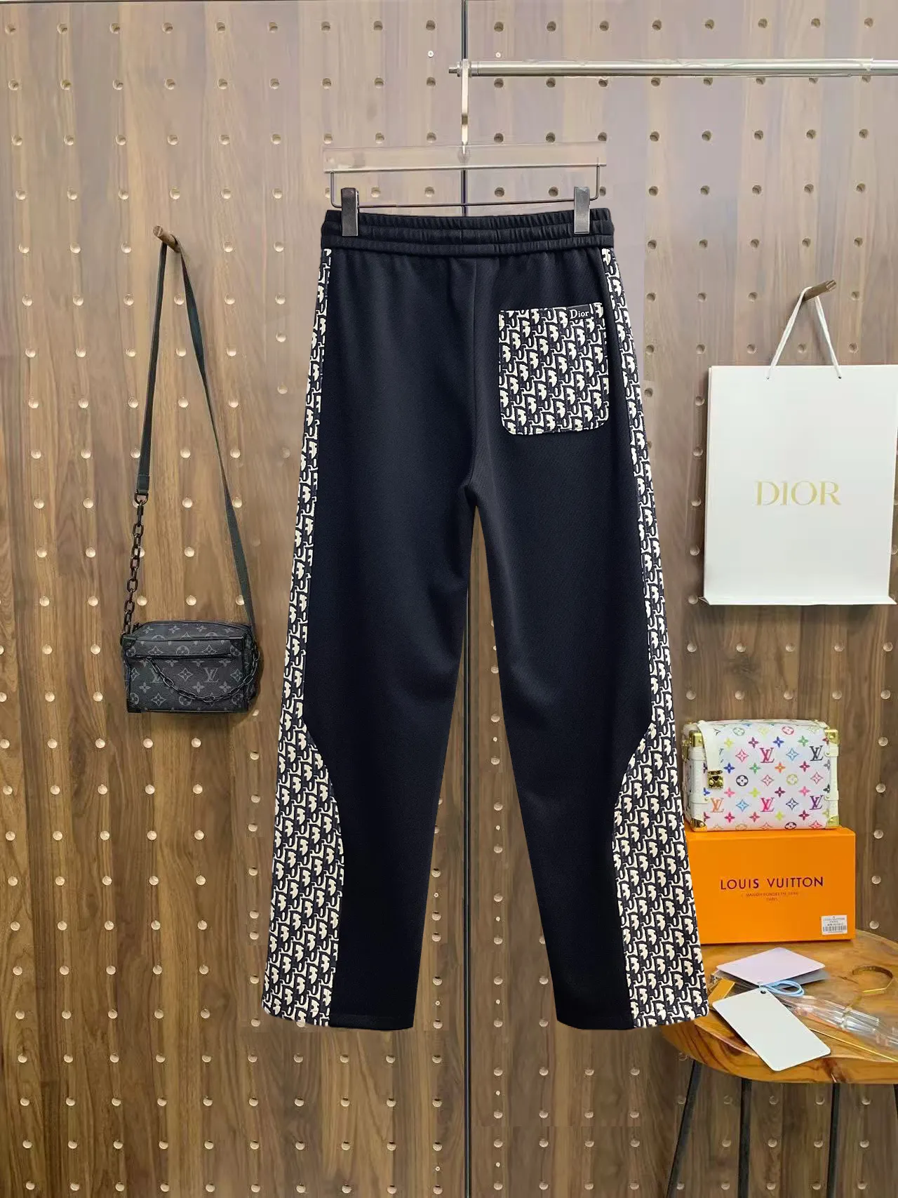 Oblique Logo Panel Track Pants D29014634 — view 2