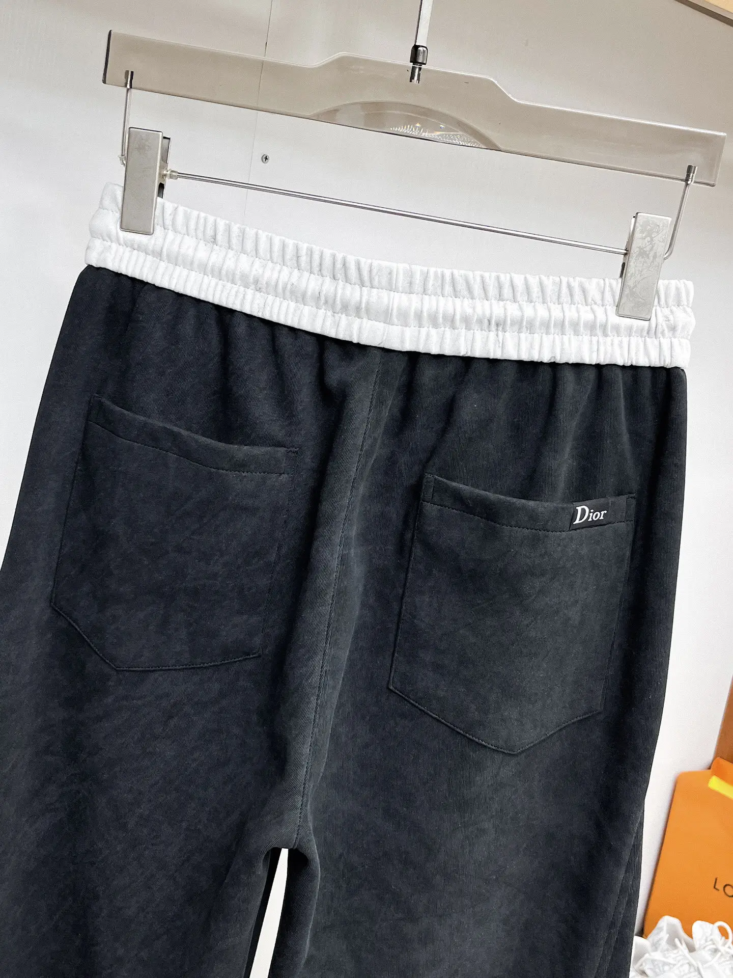 Logo-Patch Contrast Waistband Sweatpants D29014563 — view 10
