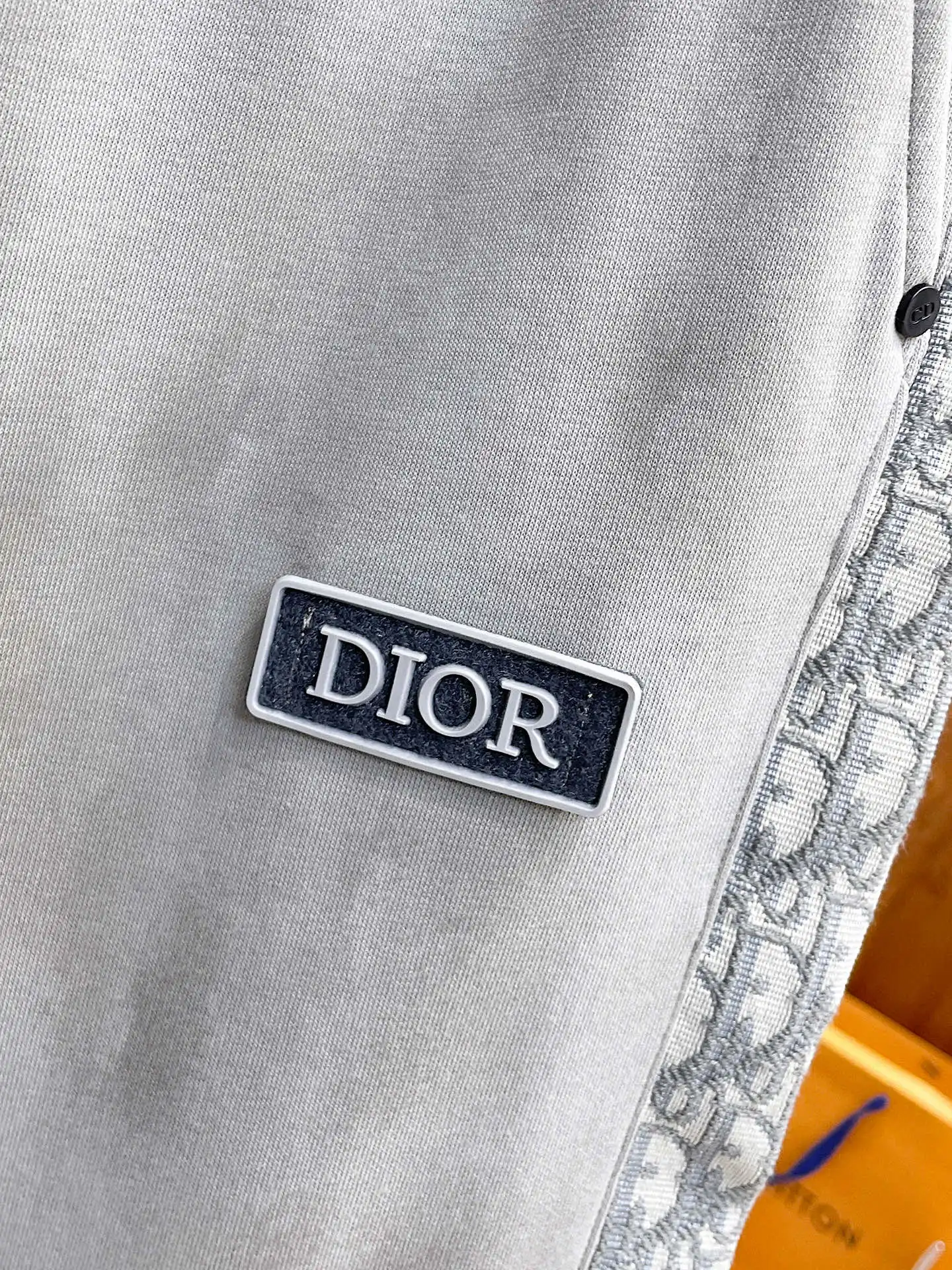 Logo-Appliquéd Oblique Trim Sweatpants D29014575 — view 4