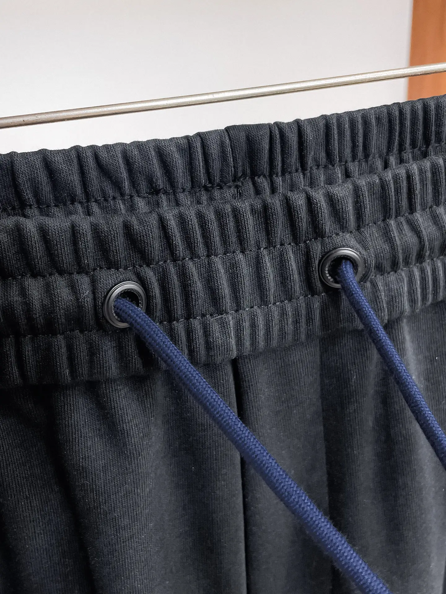 Oblique Logo Taped Sweatpants D29014576 — view 7