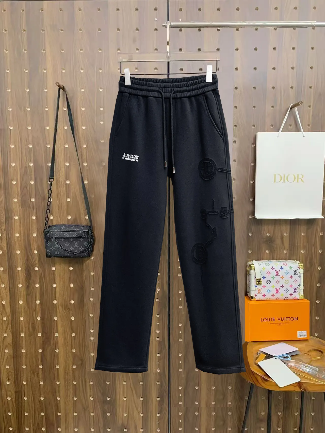 Maison Margiela Logo-Appliqué Cotton-Blend Sweatpants D29014643