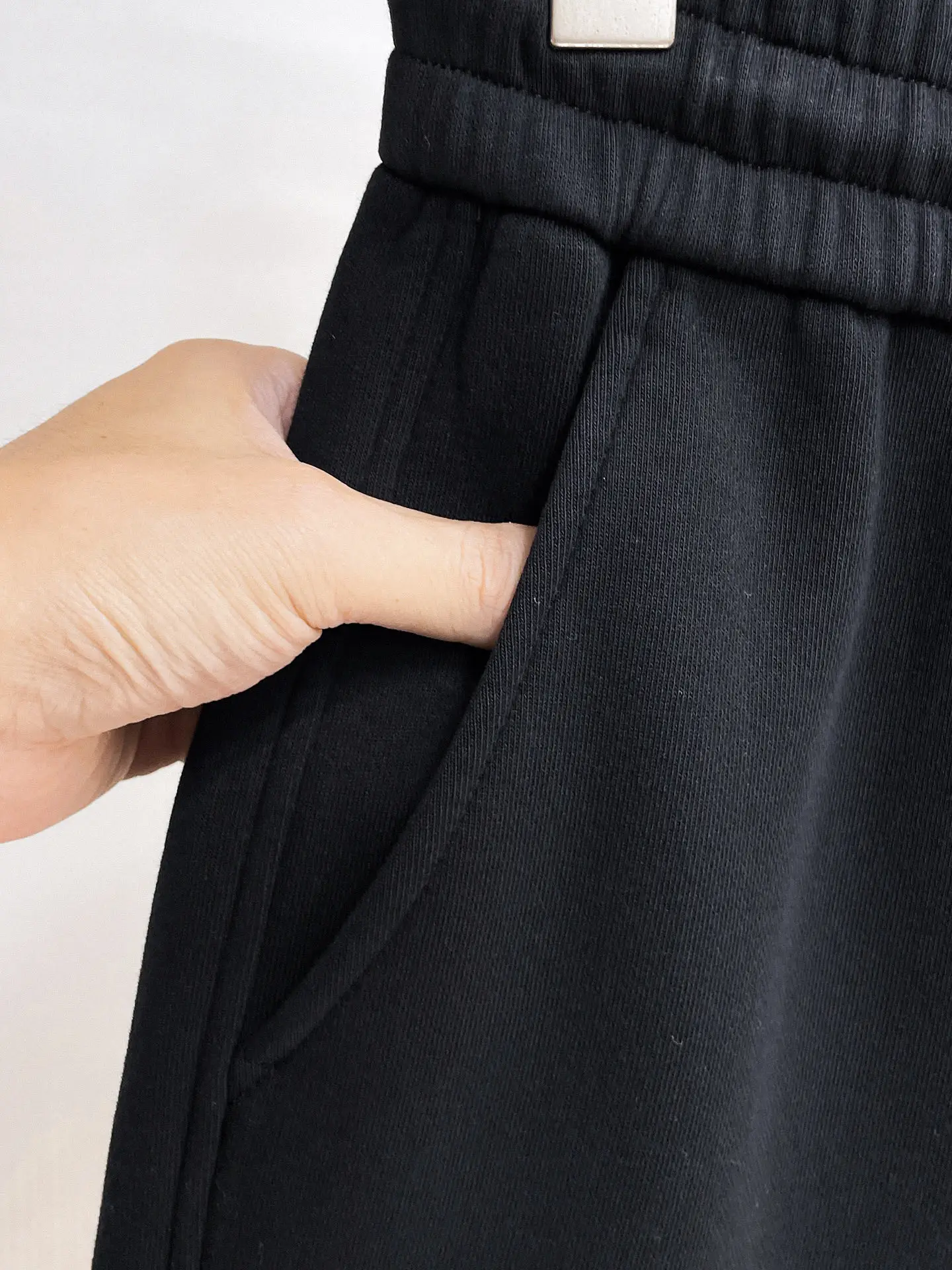 Maison Margiela Logo-Appliqué Cotton-Blend Sweatpants D29014643 — view 9