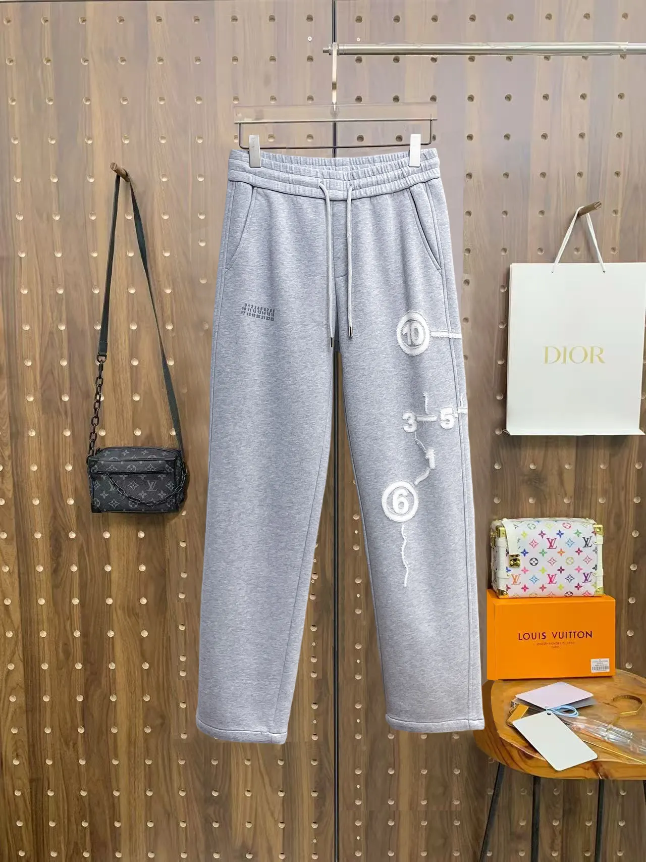 Maison Margiela Logo Graphic Sweatpants D29014642