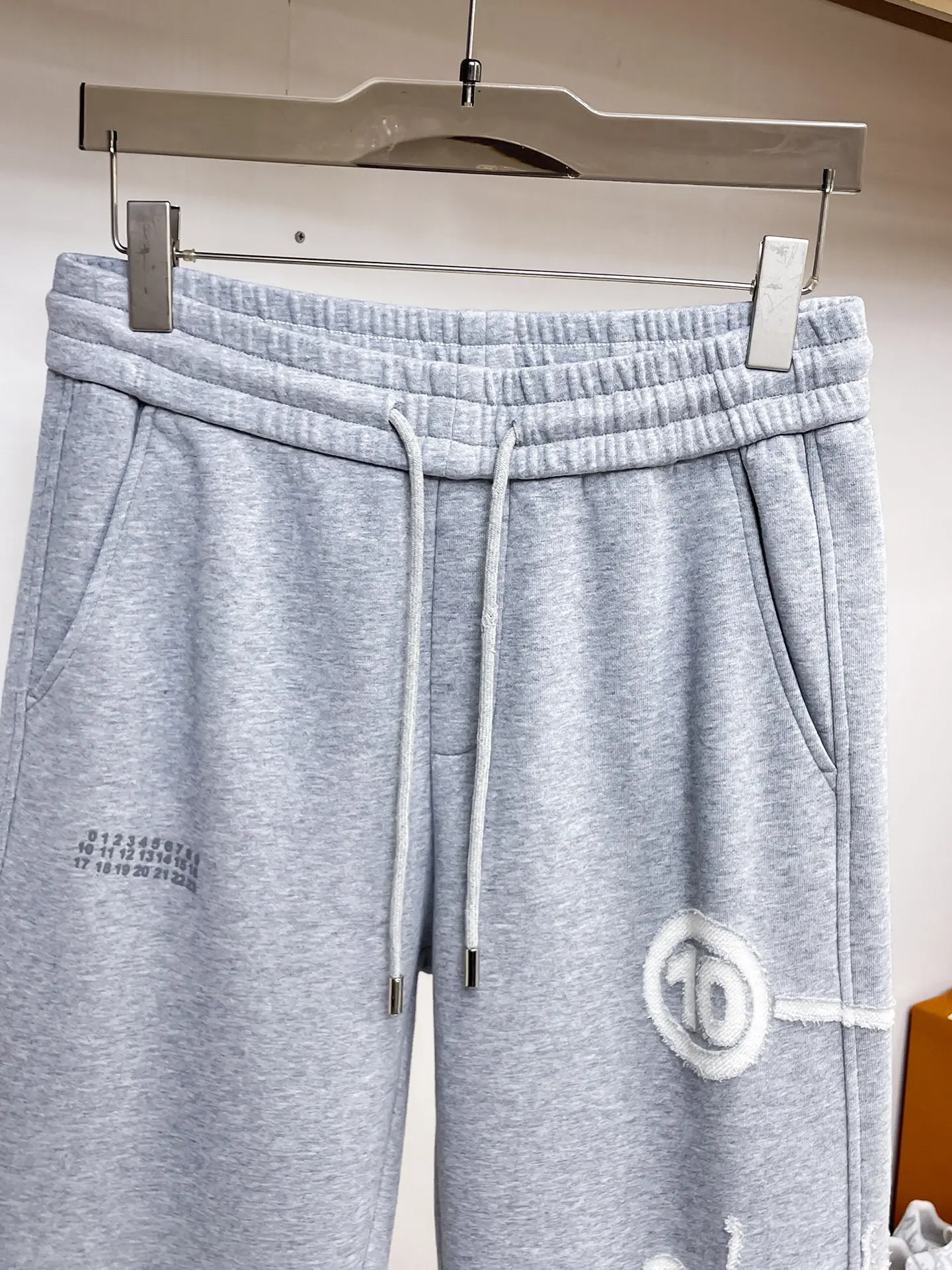 Maison Margiela Logo Graphic Sweatpants D29014642 — view 3