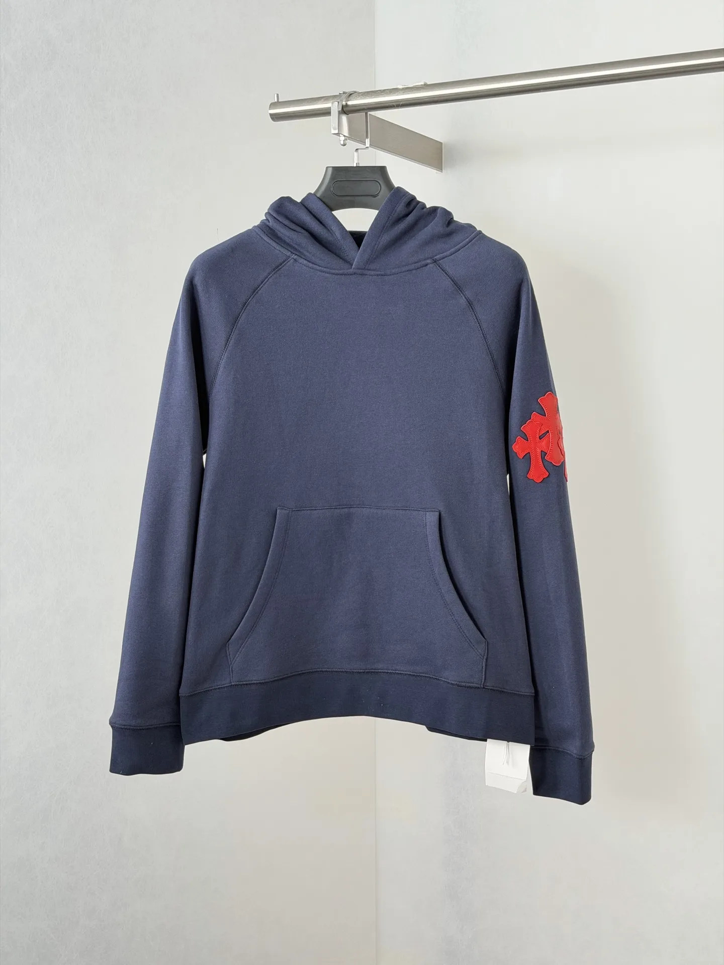 Leather Cross Patch Pullover Hoodie D29020685