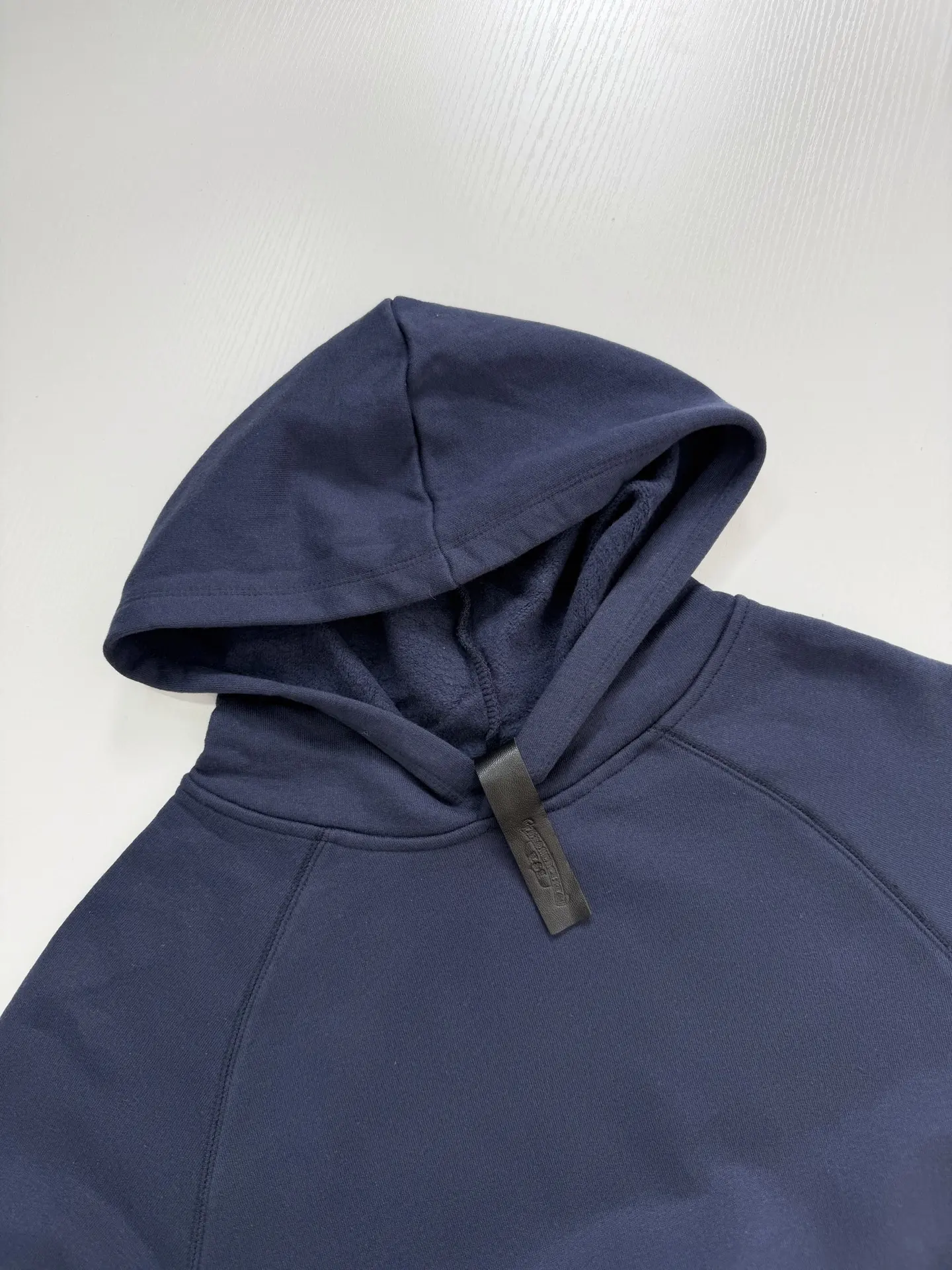 Leather Cross Patch Pullover Hoodie D29020685 — view 5