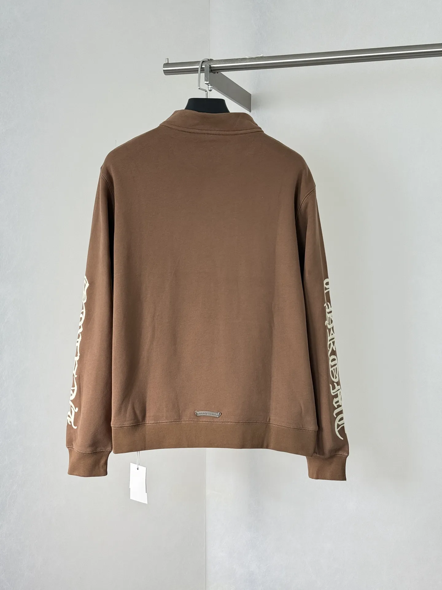 Gothic Script Embroidered Half-Zip Sweatshirt D29020688 — view 2