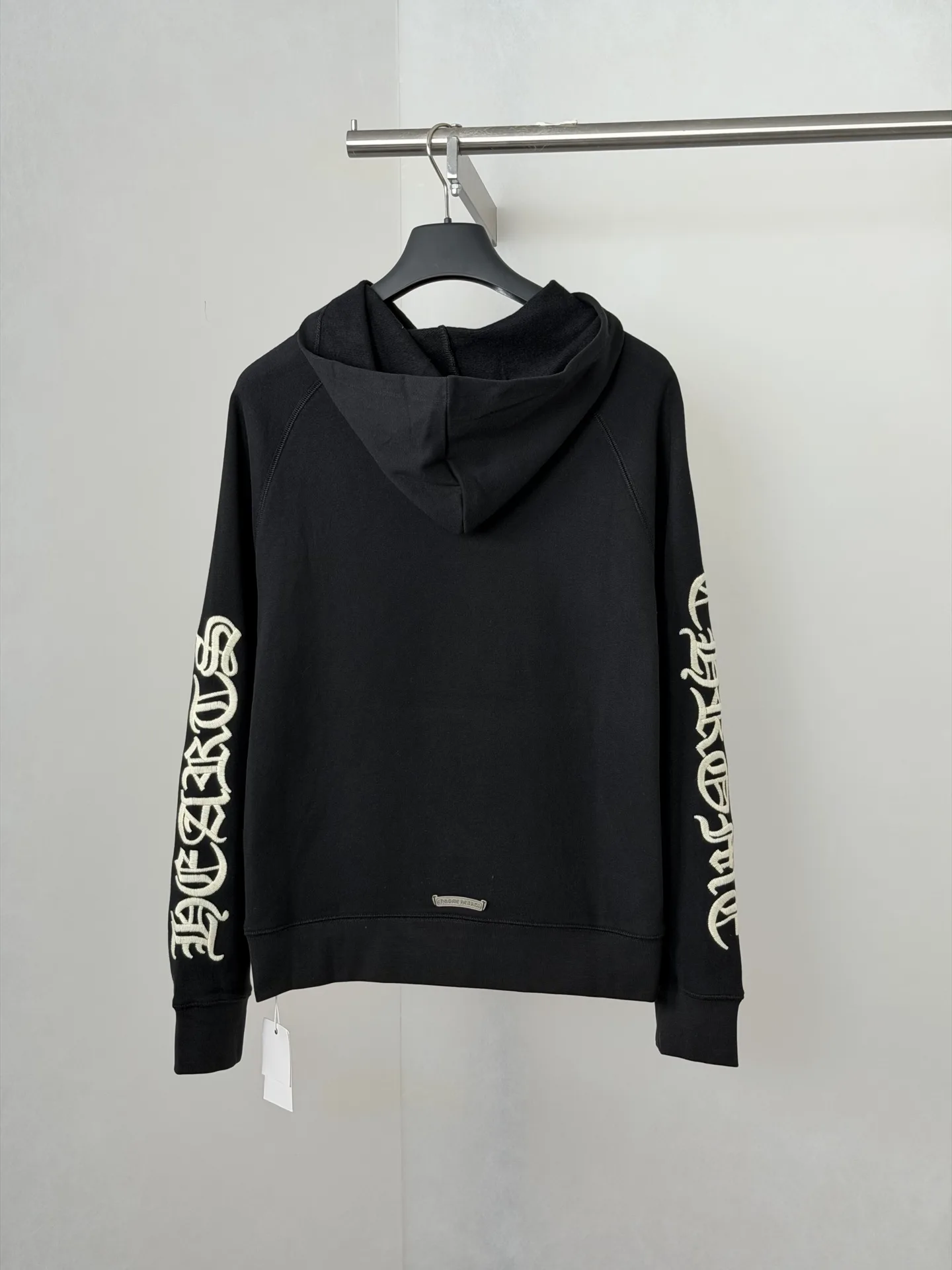 Gothic Script Embroidered Cotton-Blend Hoodie D29020692 — view 2