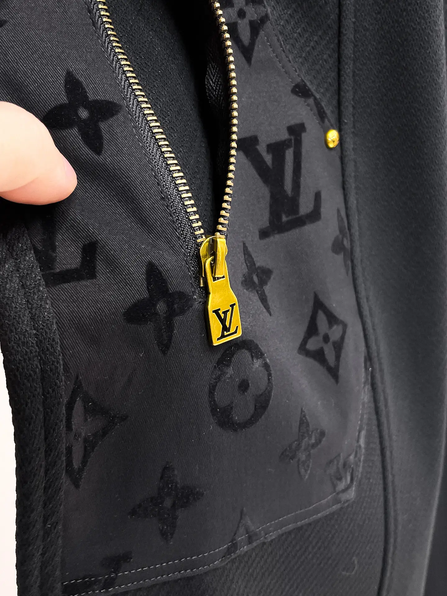 Monogram Pocket Drawstring Sweatpants D29014487 — view 5