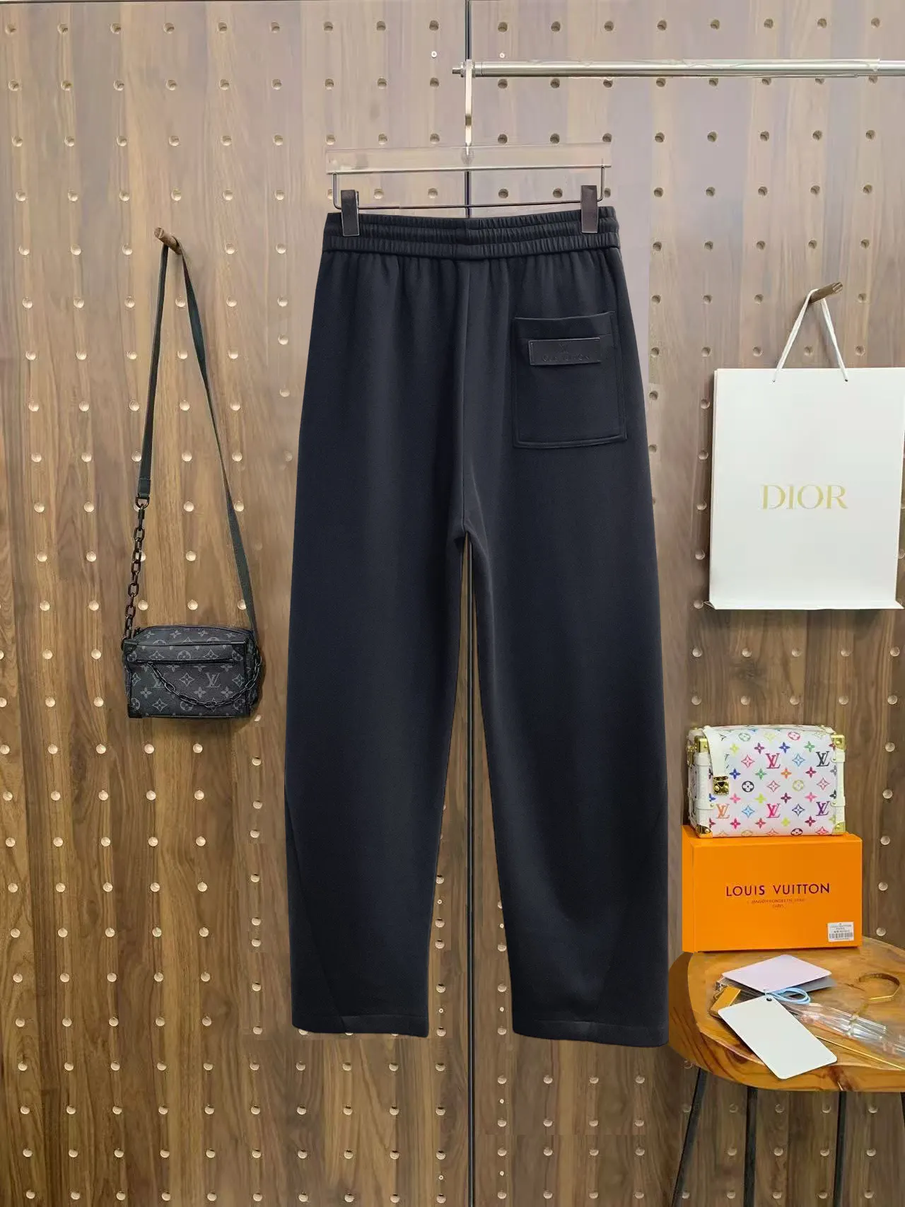 Logo-Patch Drawstring Sweatpants D29014486 — view 2