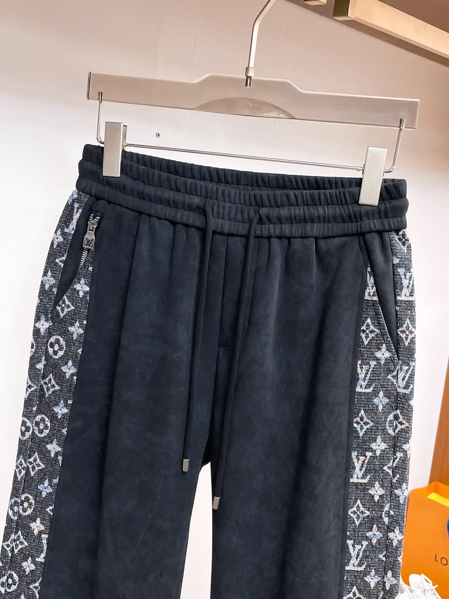 Monogram Side-Stripe Sweatpants D29014639 — view 3