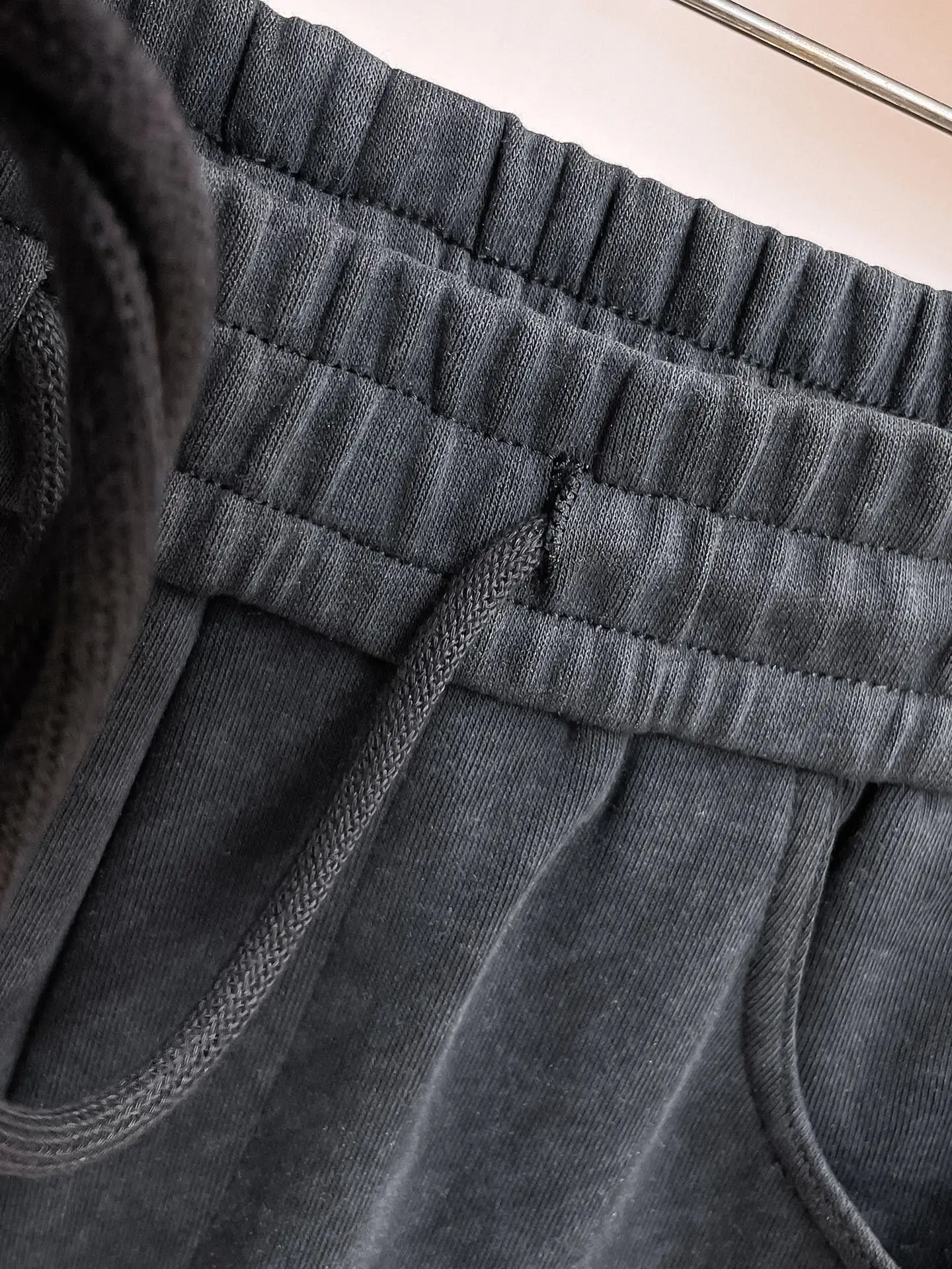 Logo-Embossed Drawstring Sweatpants D29014653 — view 8