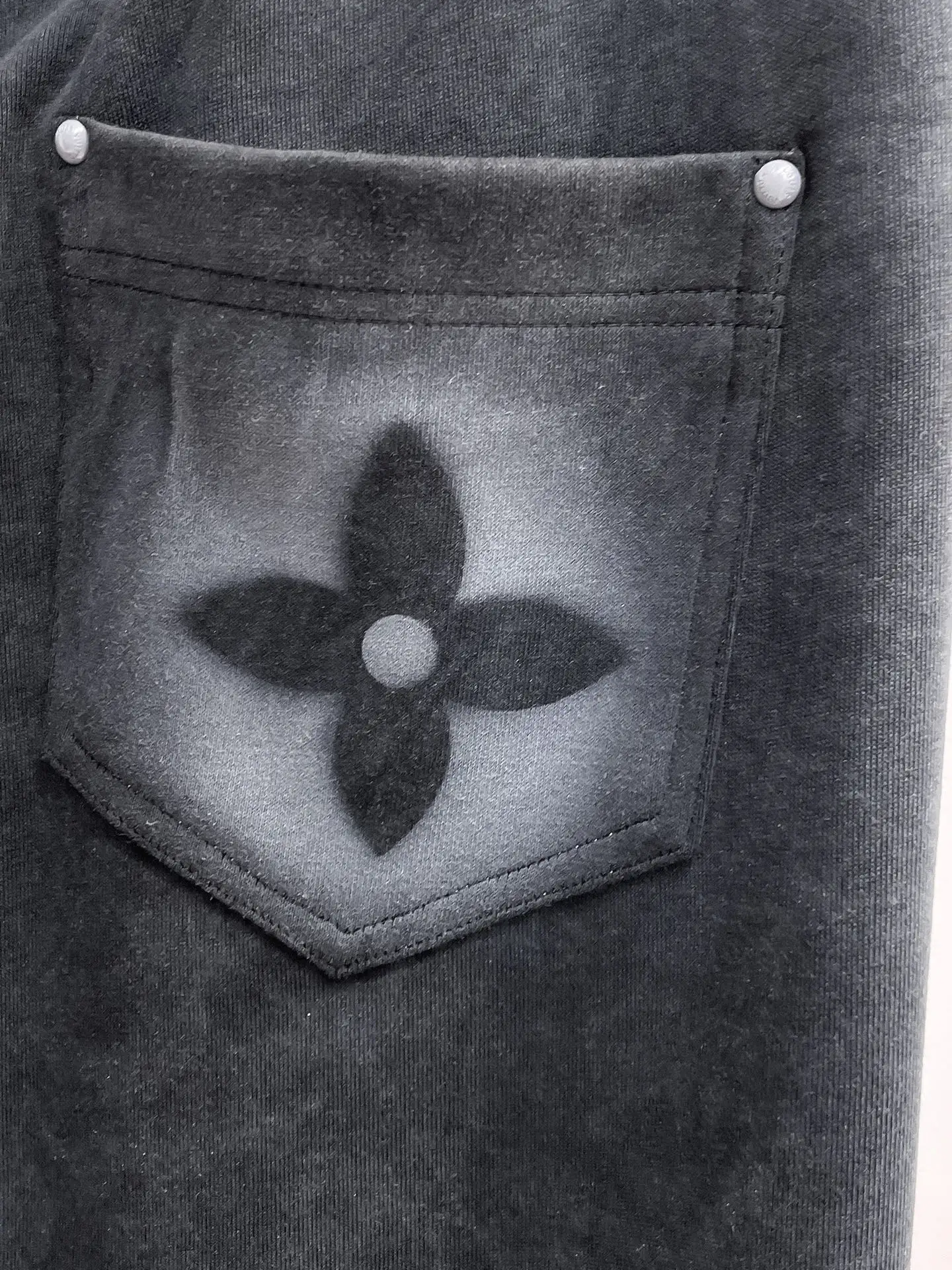 Logo-Embossed Drawstring Sweatpants D29014653 — view 11