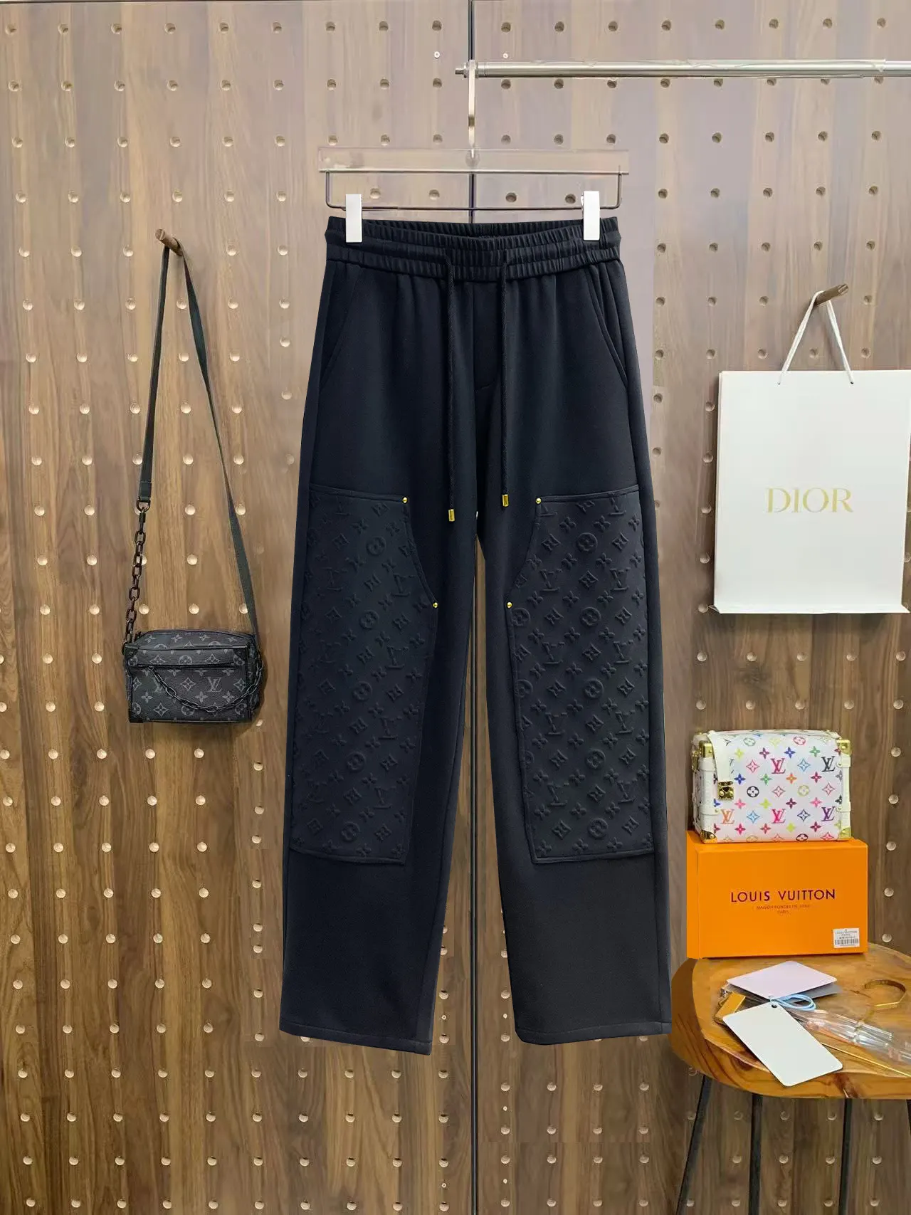 Monogram Embossed Panel Sweatpants D29014492
