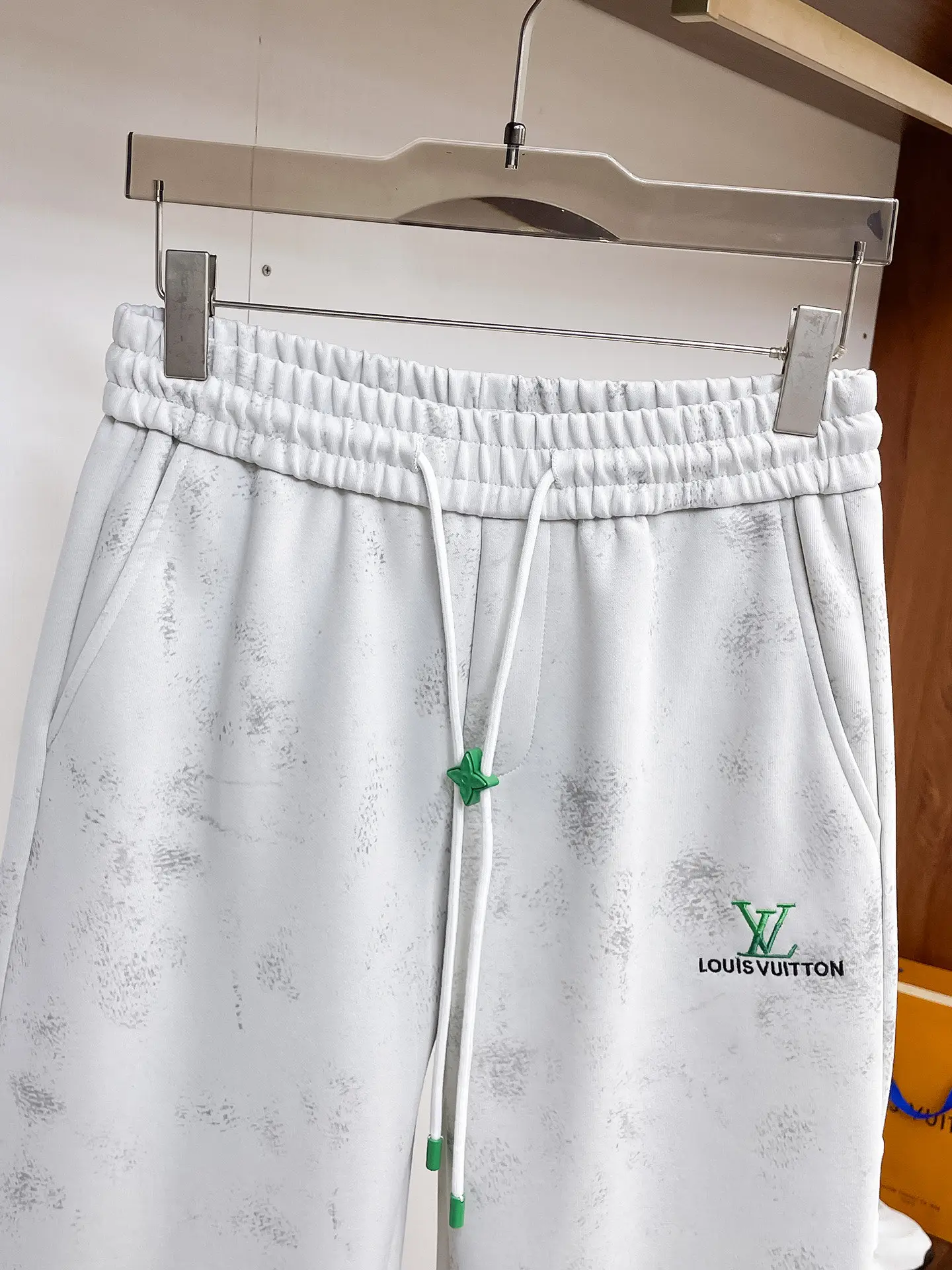 Logo-Embroidered Distressed Sweatpants D29014512 — view 3