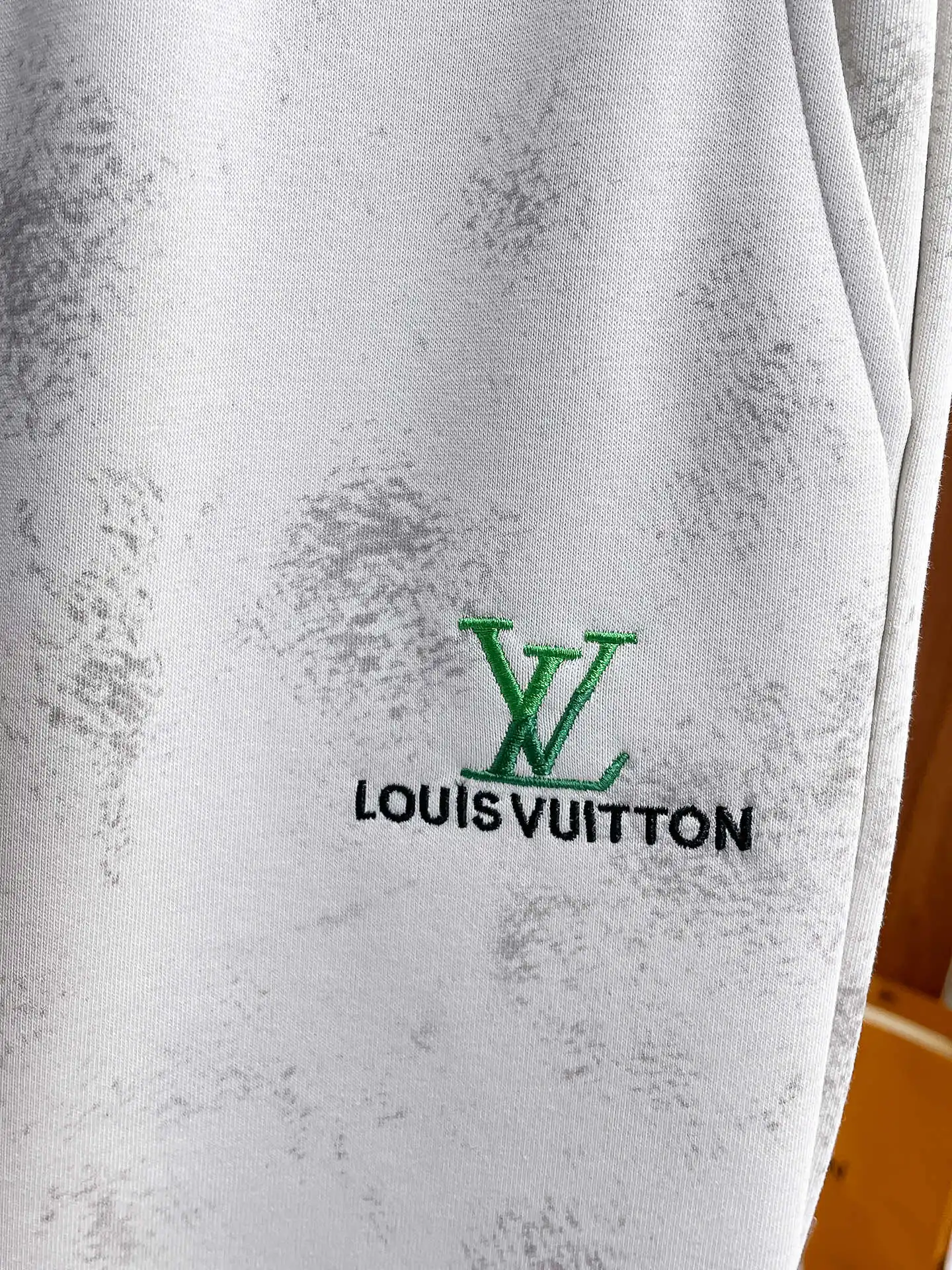 Logo-Embroidered Distressed Sweatpants D29014512 — view 4