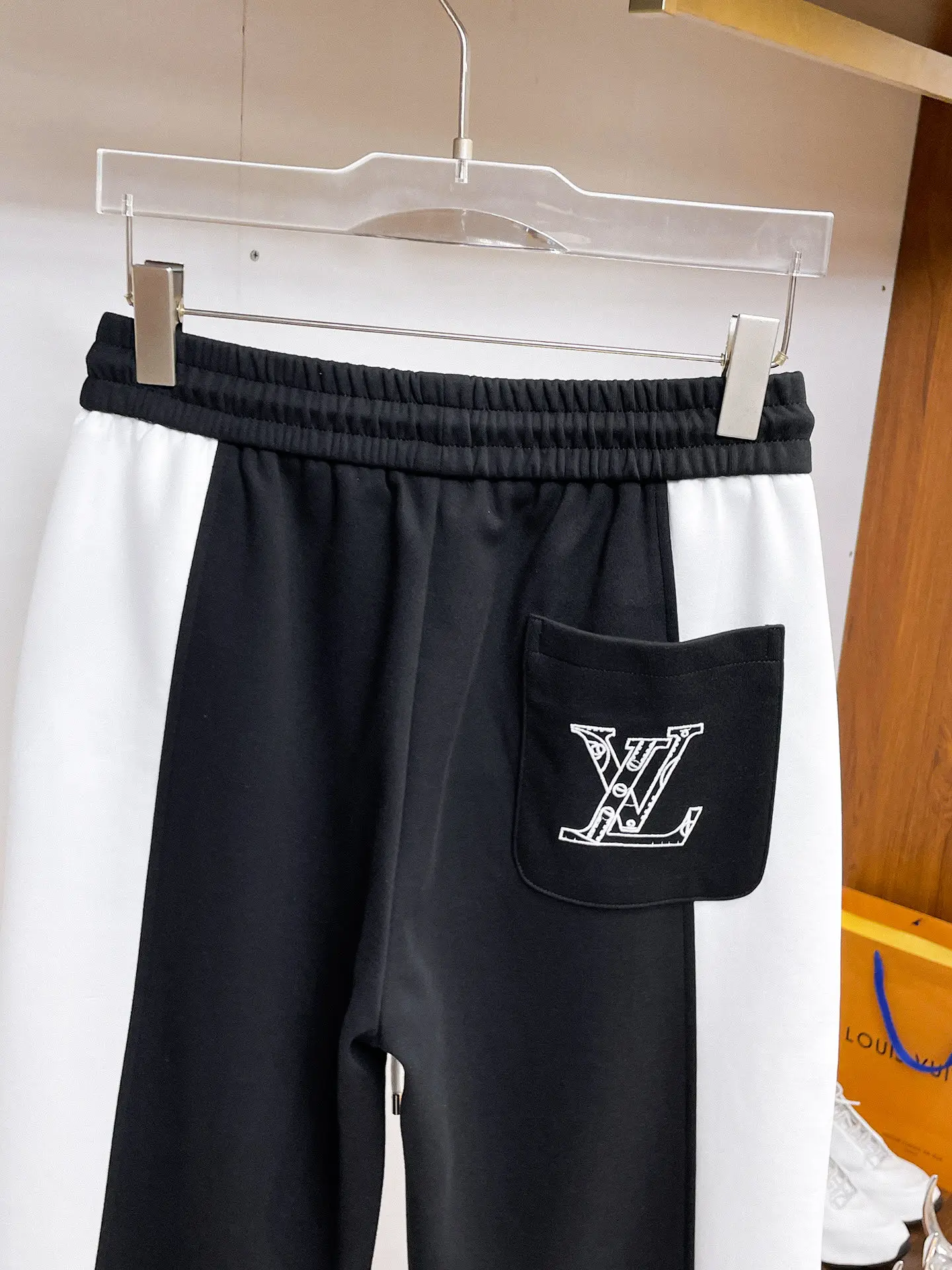 Contrast-Stripe Drawstring Sweatpants D29014519 — view 8