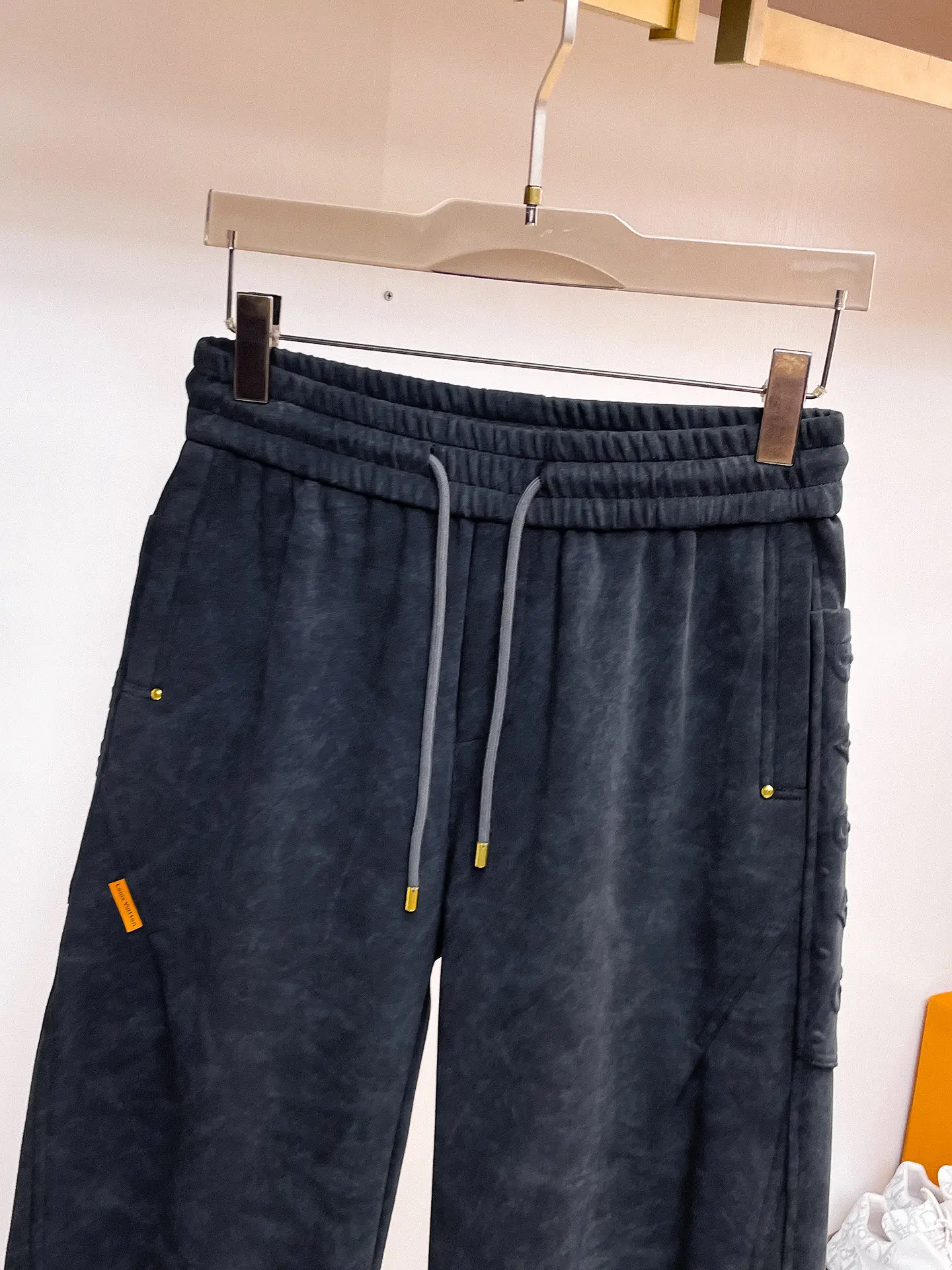 Logo-Embossed Drawstring Sweatpants D29014650 — view 3