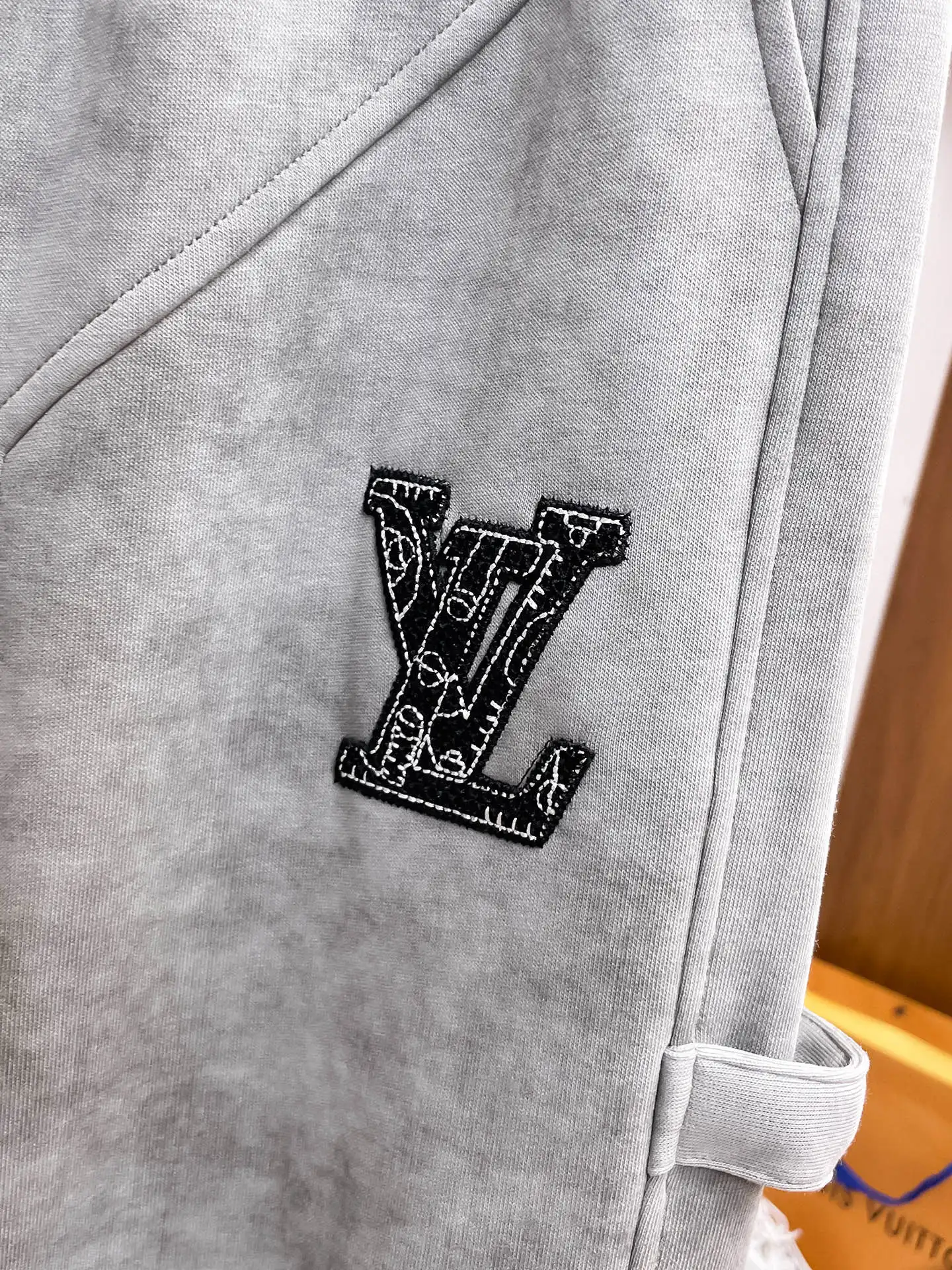 Logo-Appliqué Panelled Sweatpants D29014658 — view 4