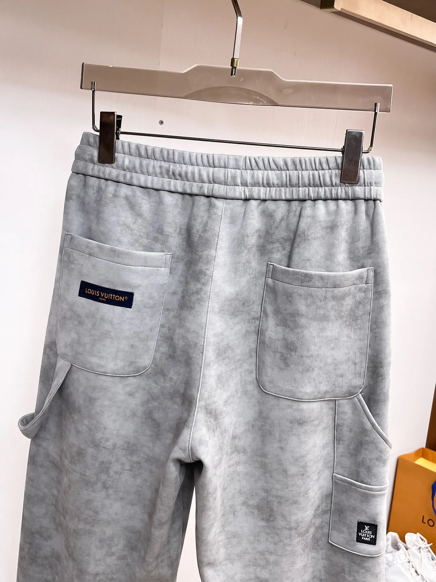 Logo-Appliqué Panelled Sweatpants D29014658 — view 8