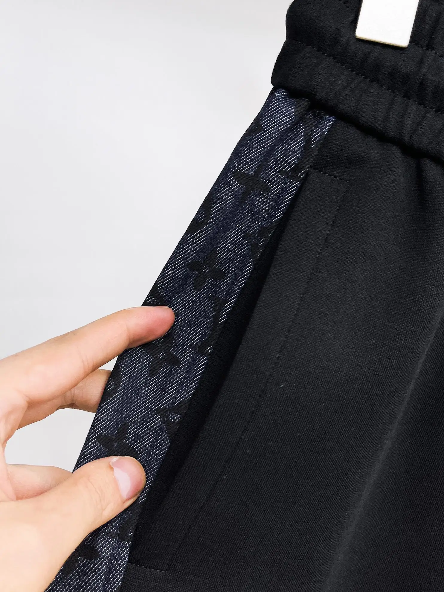 Monogram Side-Stripe Sweatpants D29014491 — view 4