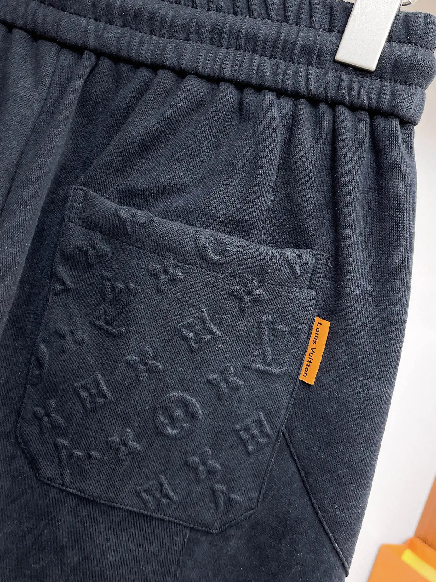 Logo-Embroidered Tapered Sweatpants D29014620 — view 8