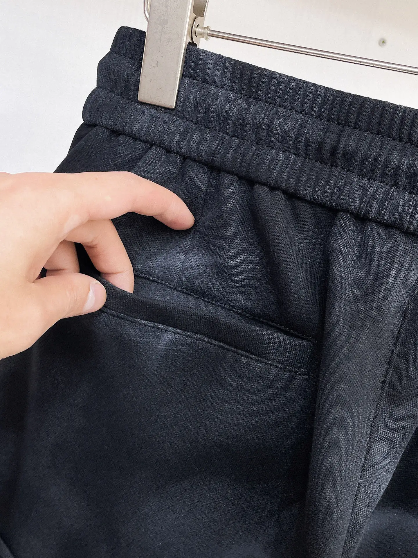 Monogram Embossed Cargo Sweatpants D29014580 — view 10