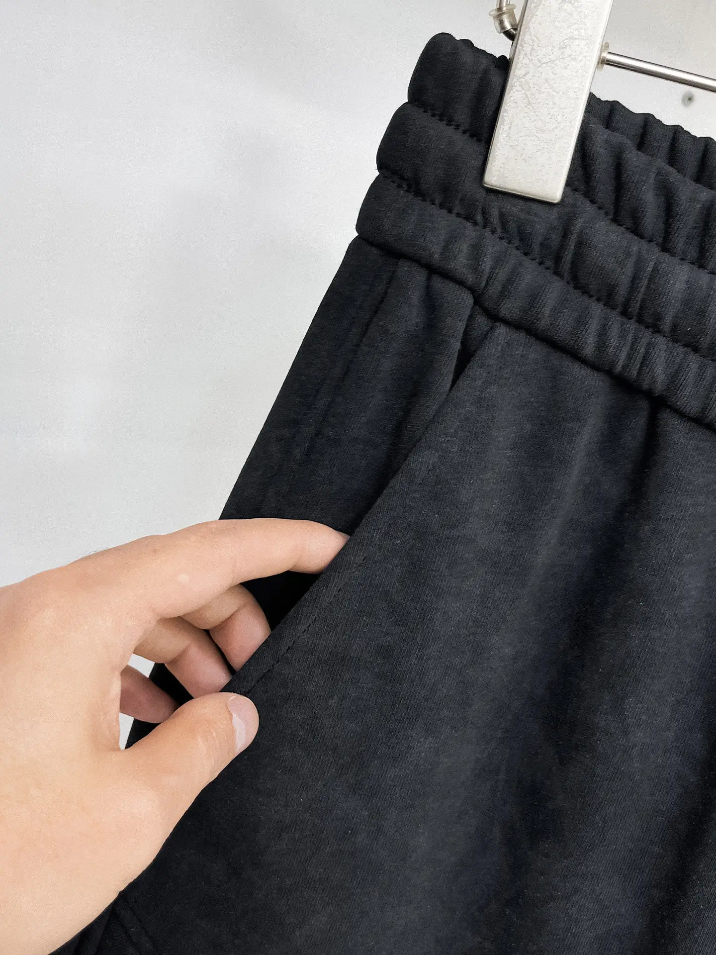 Logo-Appliqué Drawstring Sweatpants D29014593 — view 6